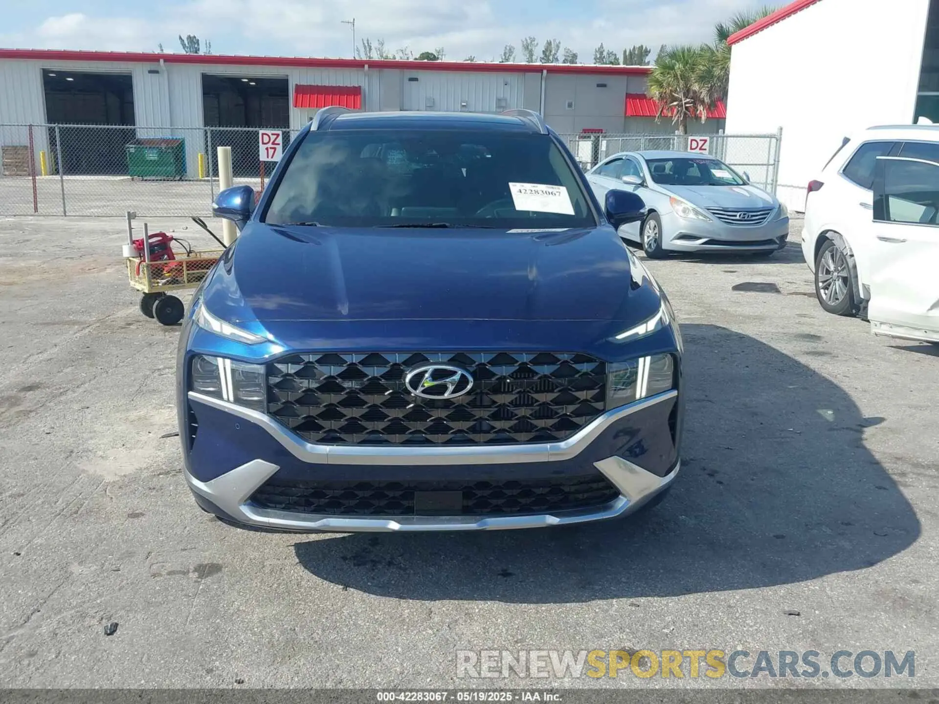 12 Photograph of a damaged car 5NMS54AL5NH403585 HYUNDAI SANTA FE 2022