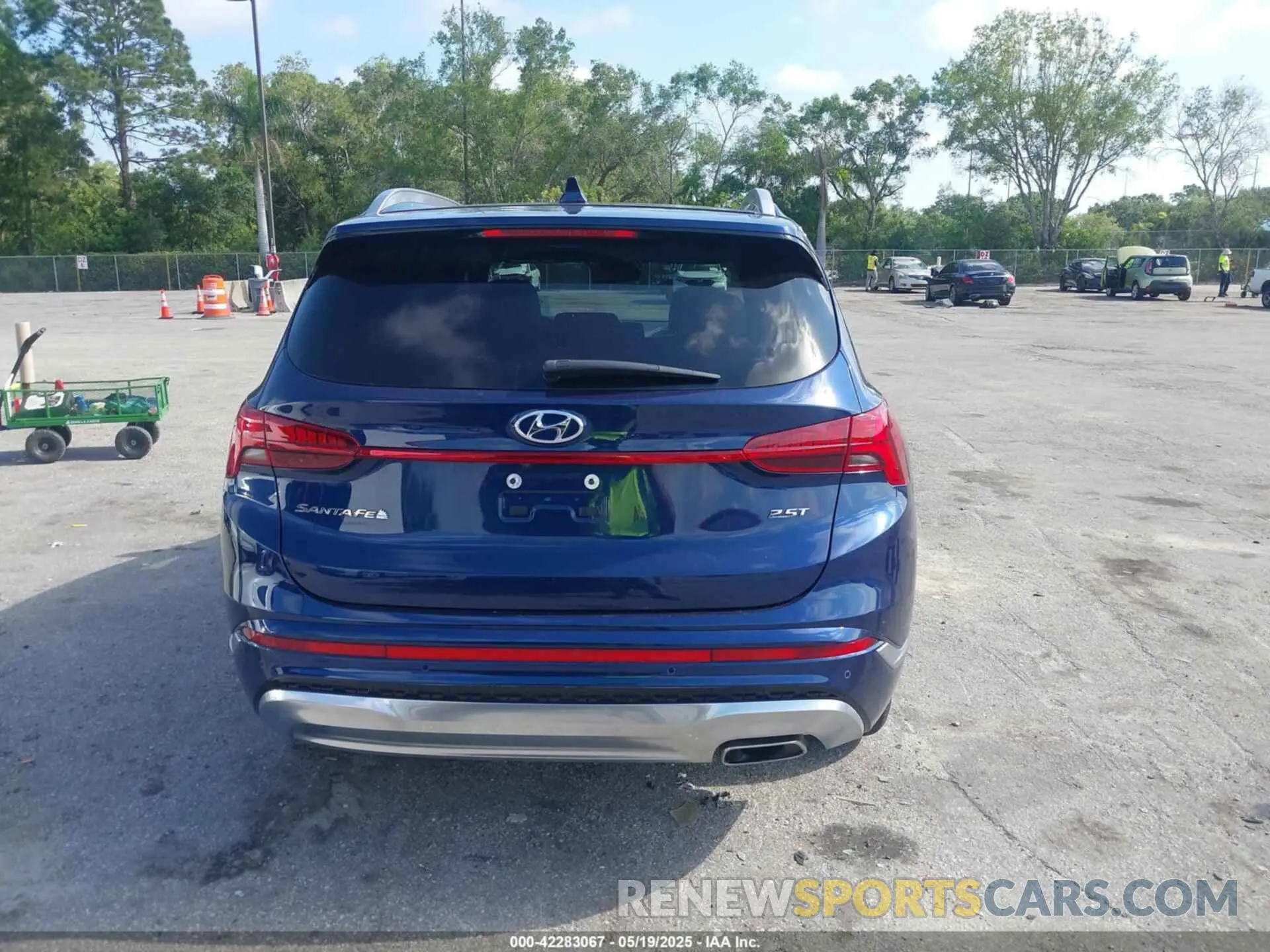 16 Photograph of a damaged car 5NMS54AL5NH403585 HYUNDAI SANTA FE 2022