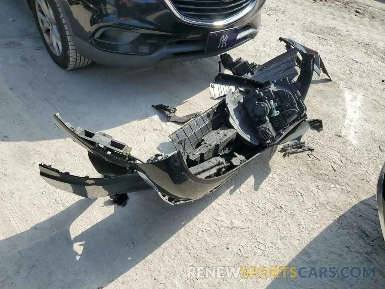 13 Photograph of a damaged car 5NMS54AL8NH450061 HYUNDAI SANTA FE 2022