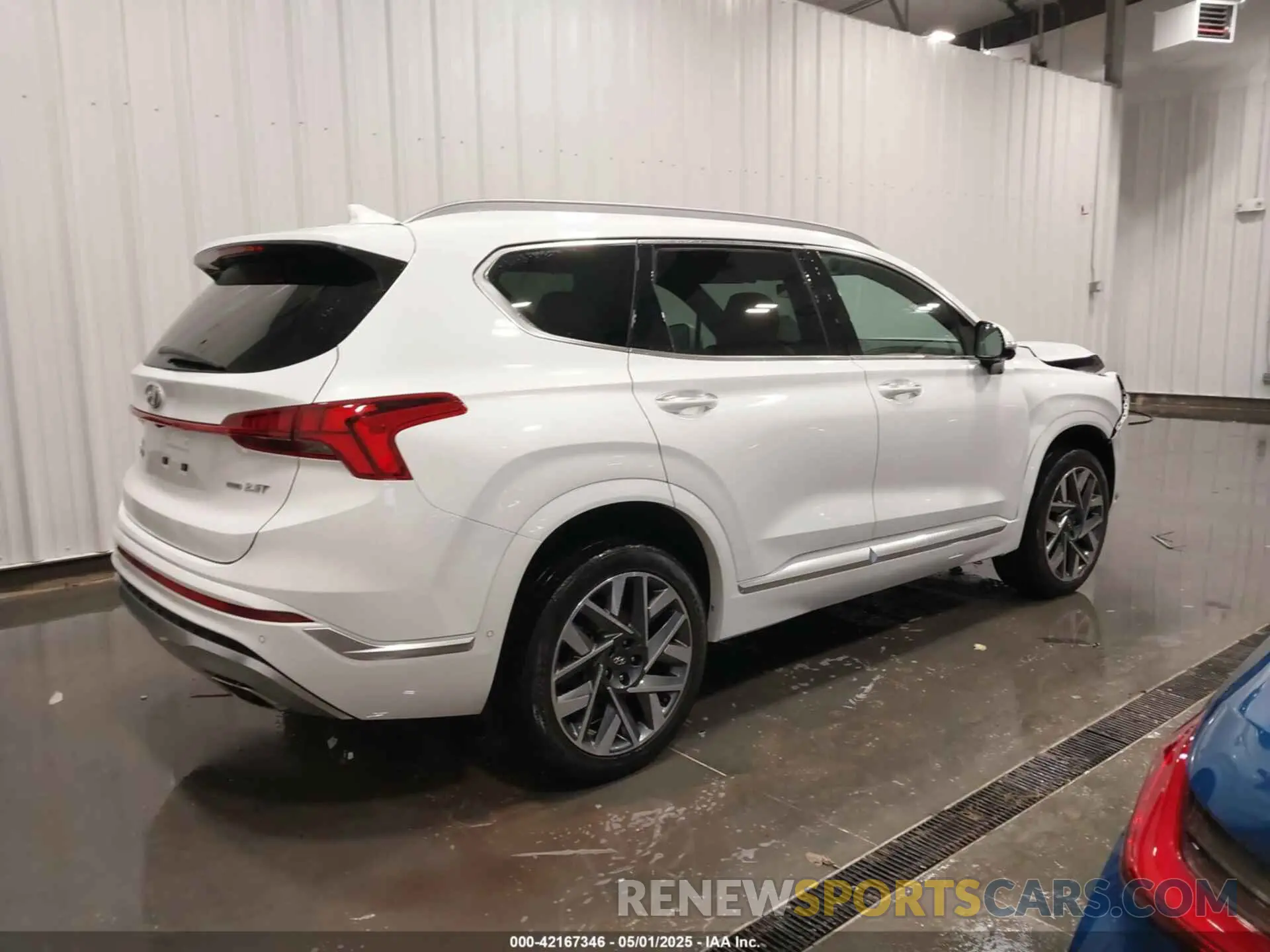 4 Photograph of a damaged car 5NMS5DAL1NH436678 HYUNDAI SANTA FE 2022