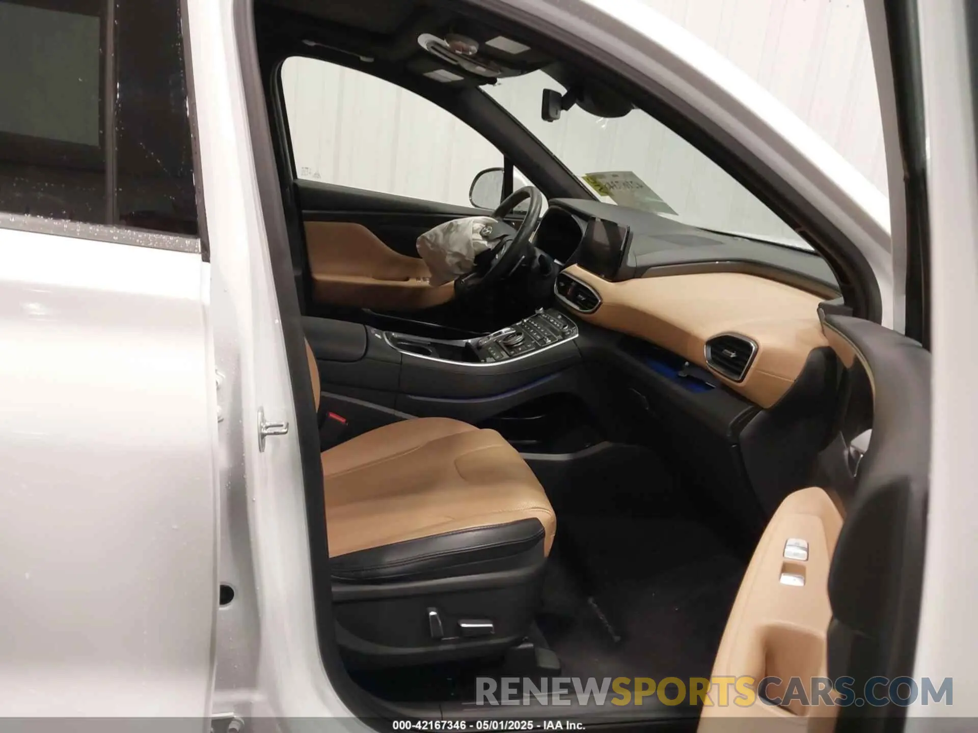 5 Photograph of a damaged car 5NMS5DAL1NH436678 HYUNDAI SANTA FE 2022