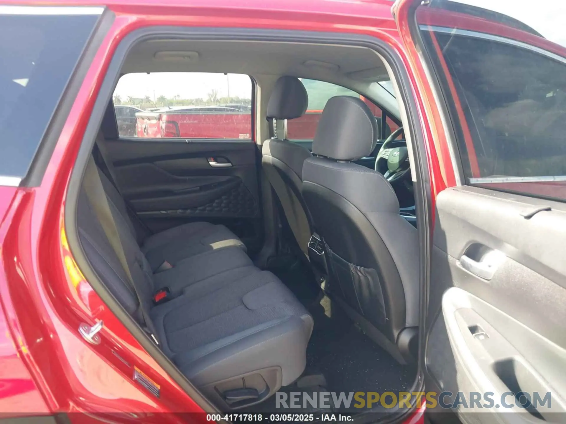8 Photograph of a damaged car 5NMS64AJ0NH399022 HYUNDAI SANTA FE 2022