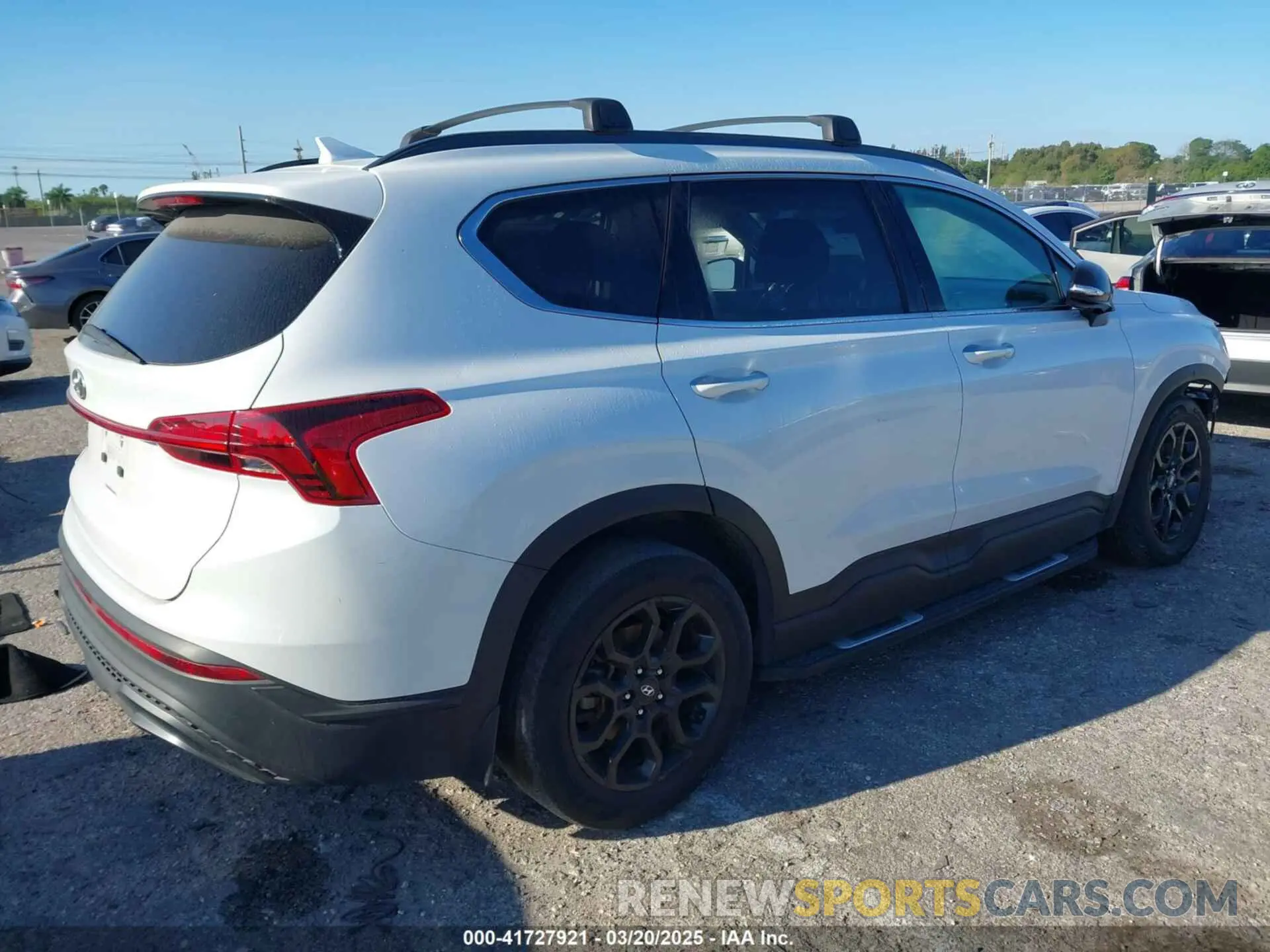 4 Photograph of a damaged car 5NMS64AJ2NH455820 HYUNDAI SANTA FE 2022