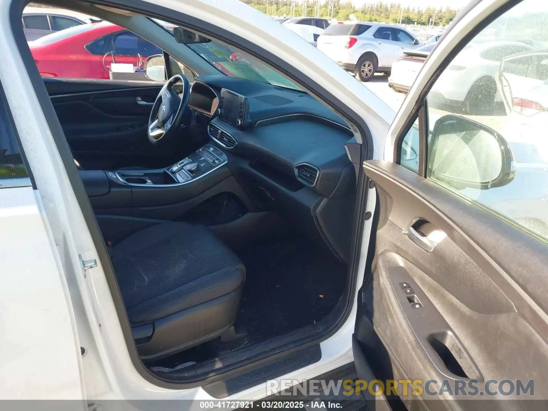 5 Photograph of a damaged car 5NMS64AJ2NH455820 HYUNDAI SANTA FE 2022