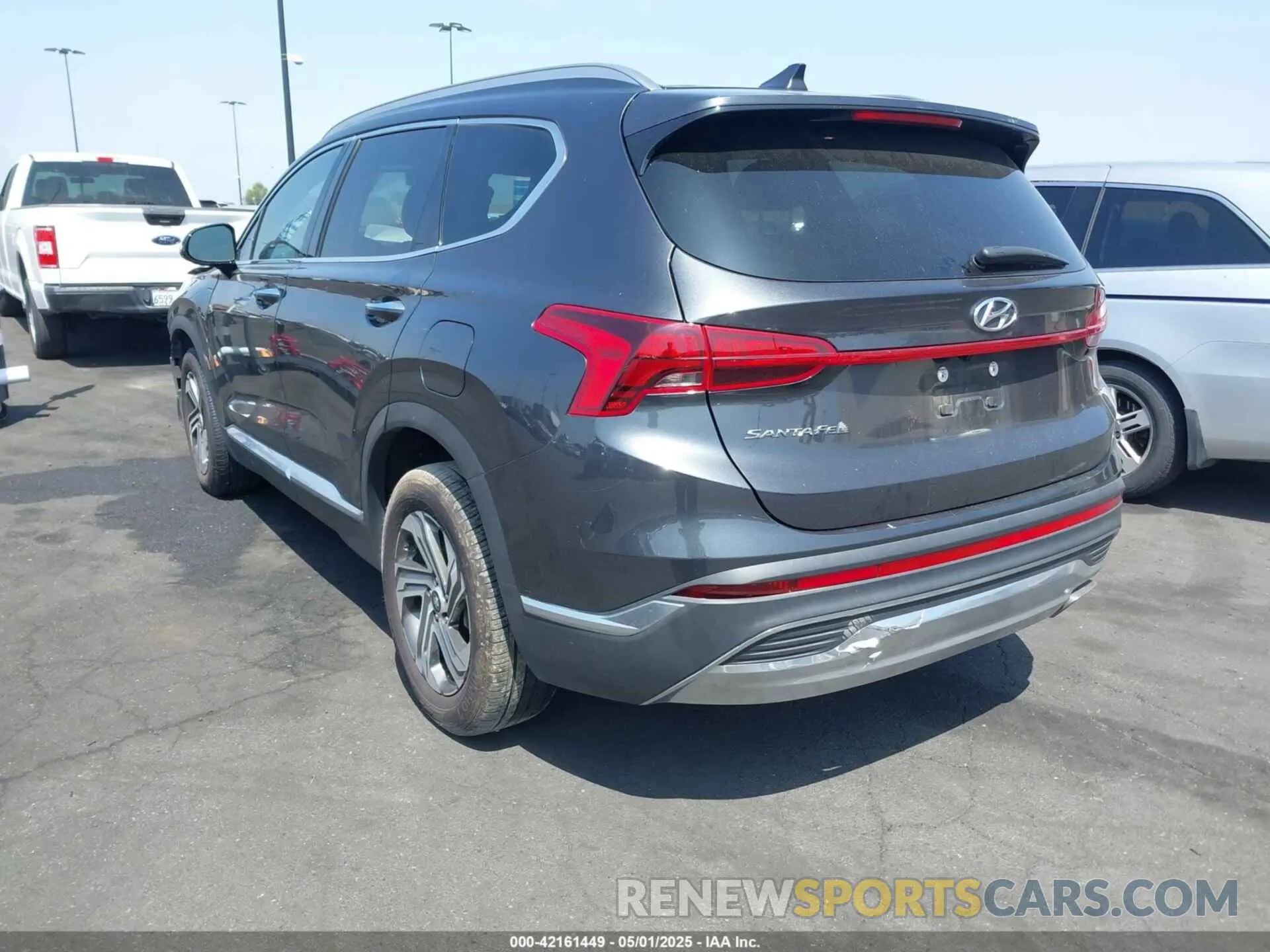 3 Photograph of a damaged car 5NMS64AJ5NH428157 HYUNDAI SANTA FE 2022