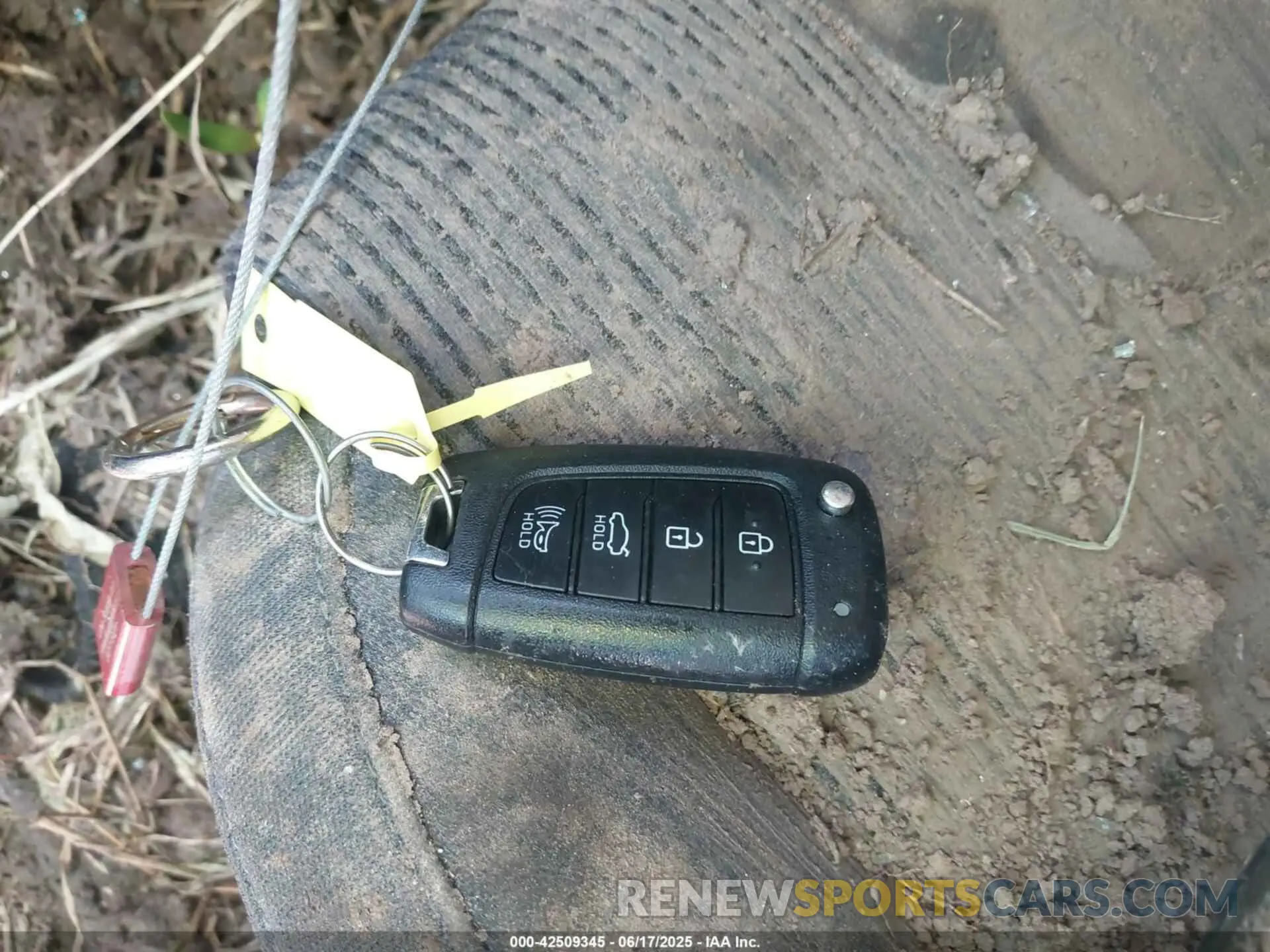 11 Photograph of a damaged car 5NMS64AJXNH437145 HYUNDAI SANTA FE 2022