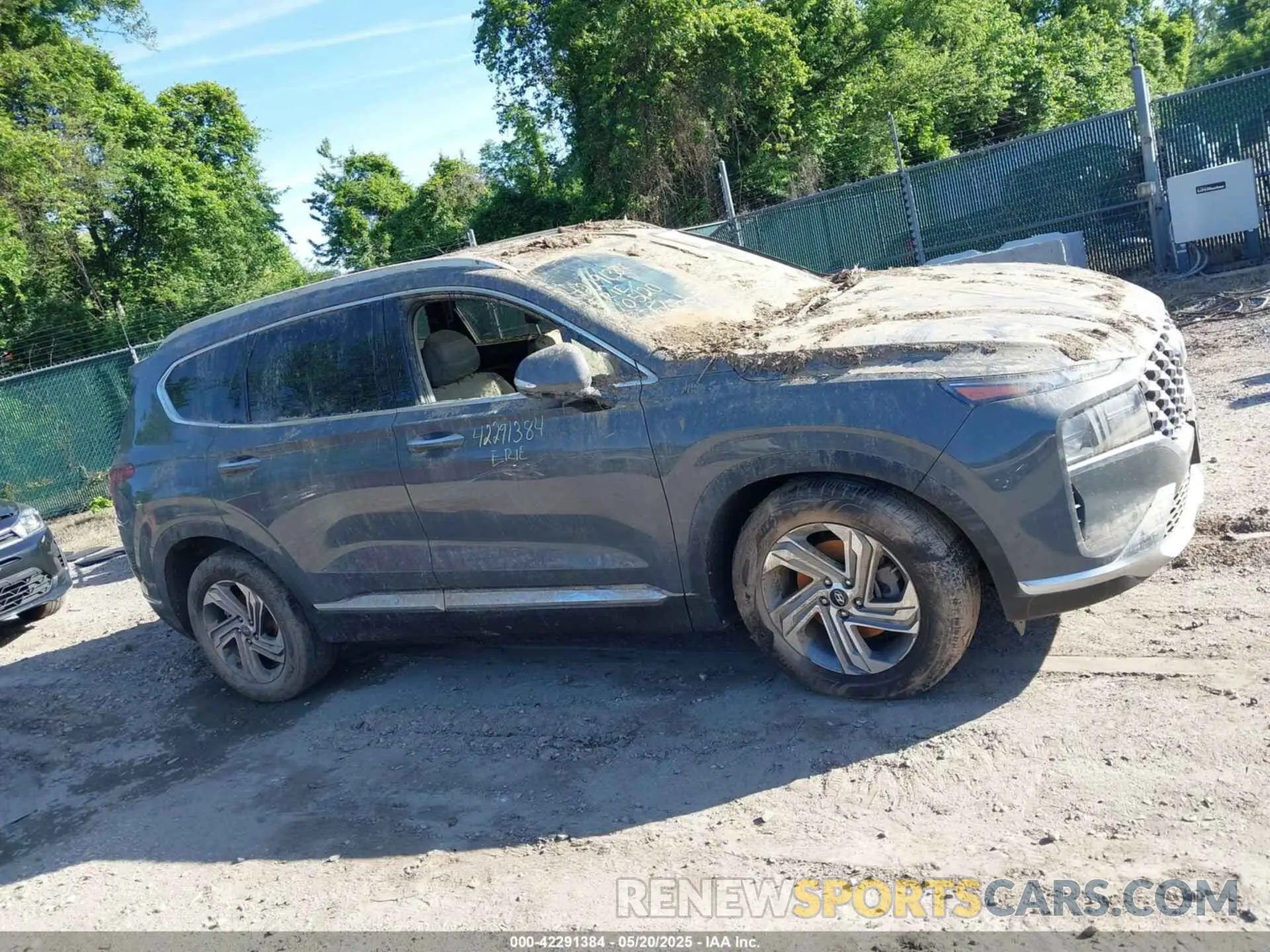 12 Photograph of a damaged car 5NMS6DAJ0NH409595 HYUNDAI SANTA FE 2022