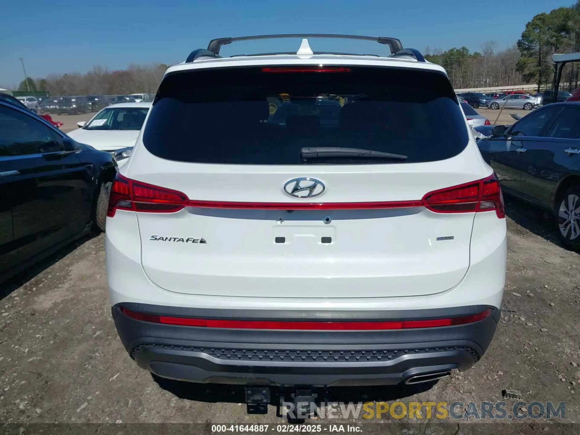 16 Photograph of a damaged car 5NMS6DAJ2NH407833 HYUNDAI SANTA FE 2022