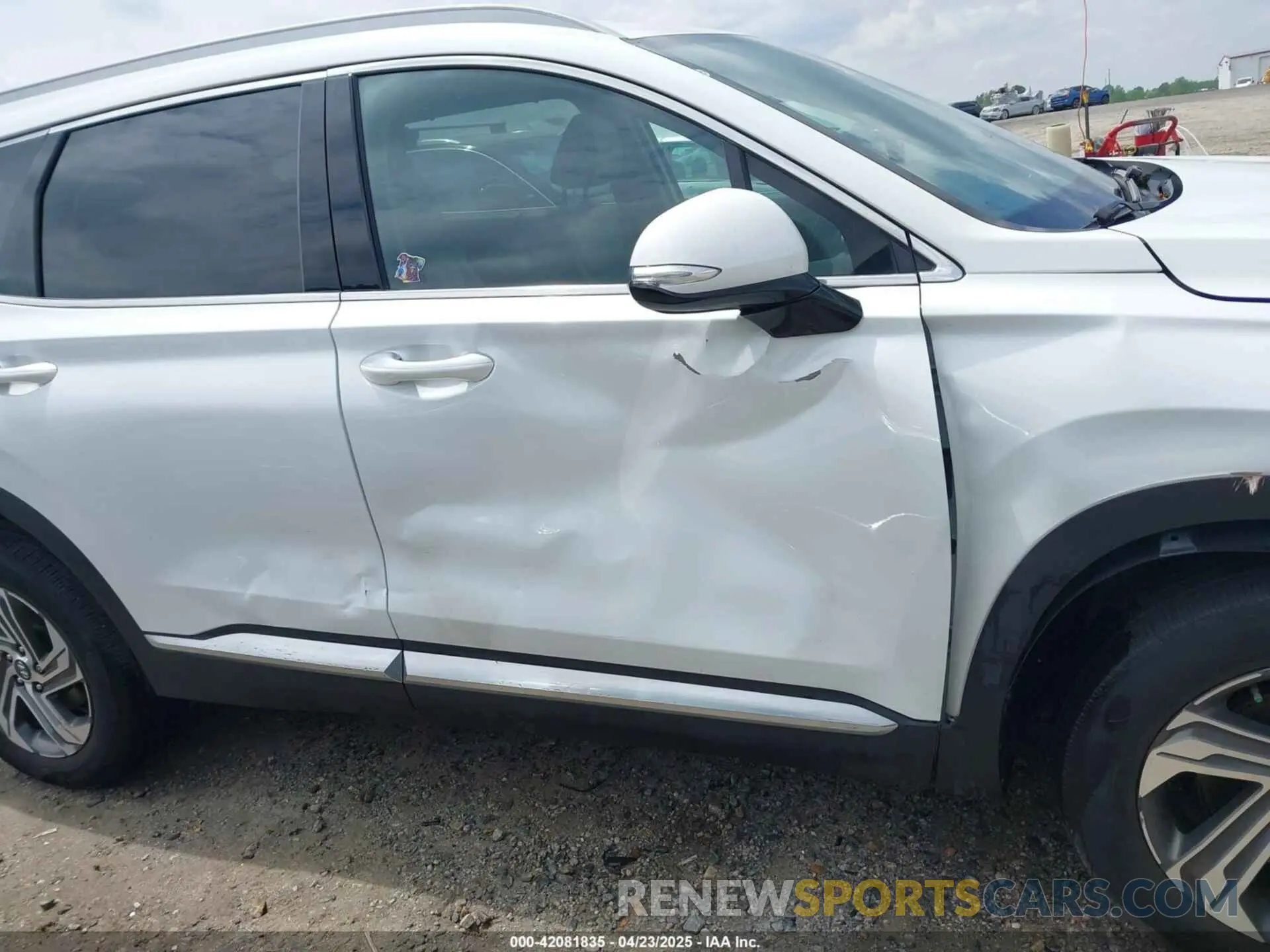 13 Photograph of a damaged car 5NMS6DAJ4NH421815 HYUNDAI SANTA FE 2022