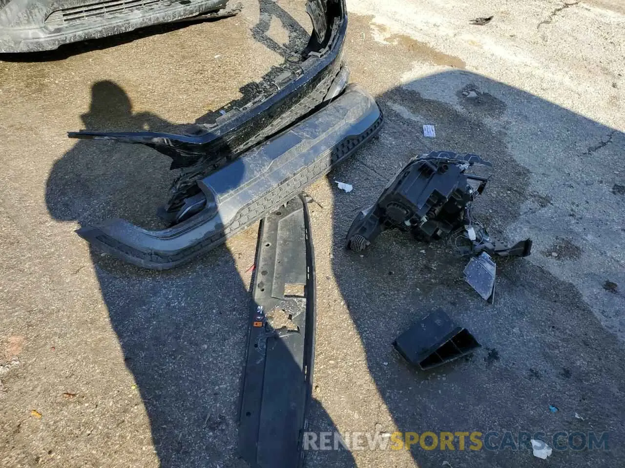 15 Photograph of a damaged car 5NMS6DAJ4NH455995 HYUNDAI SANTA FE 2022