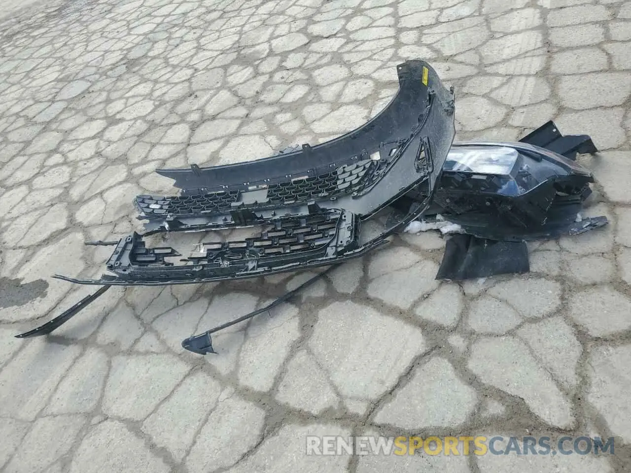 13 Photograph of a damaged car 5NMS6DAJ6NH425929 HYUNDAI SANTA FE 2022