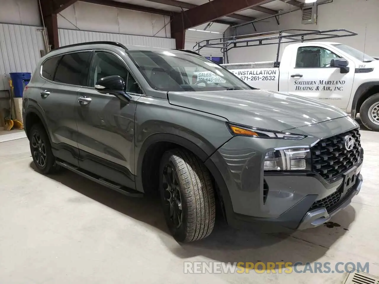 4 Photograph of a damaged car 5NMS6DAJ8NH439833 HYUNDAI SANTA FE 2022