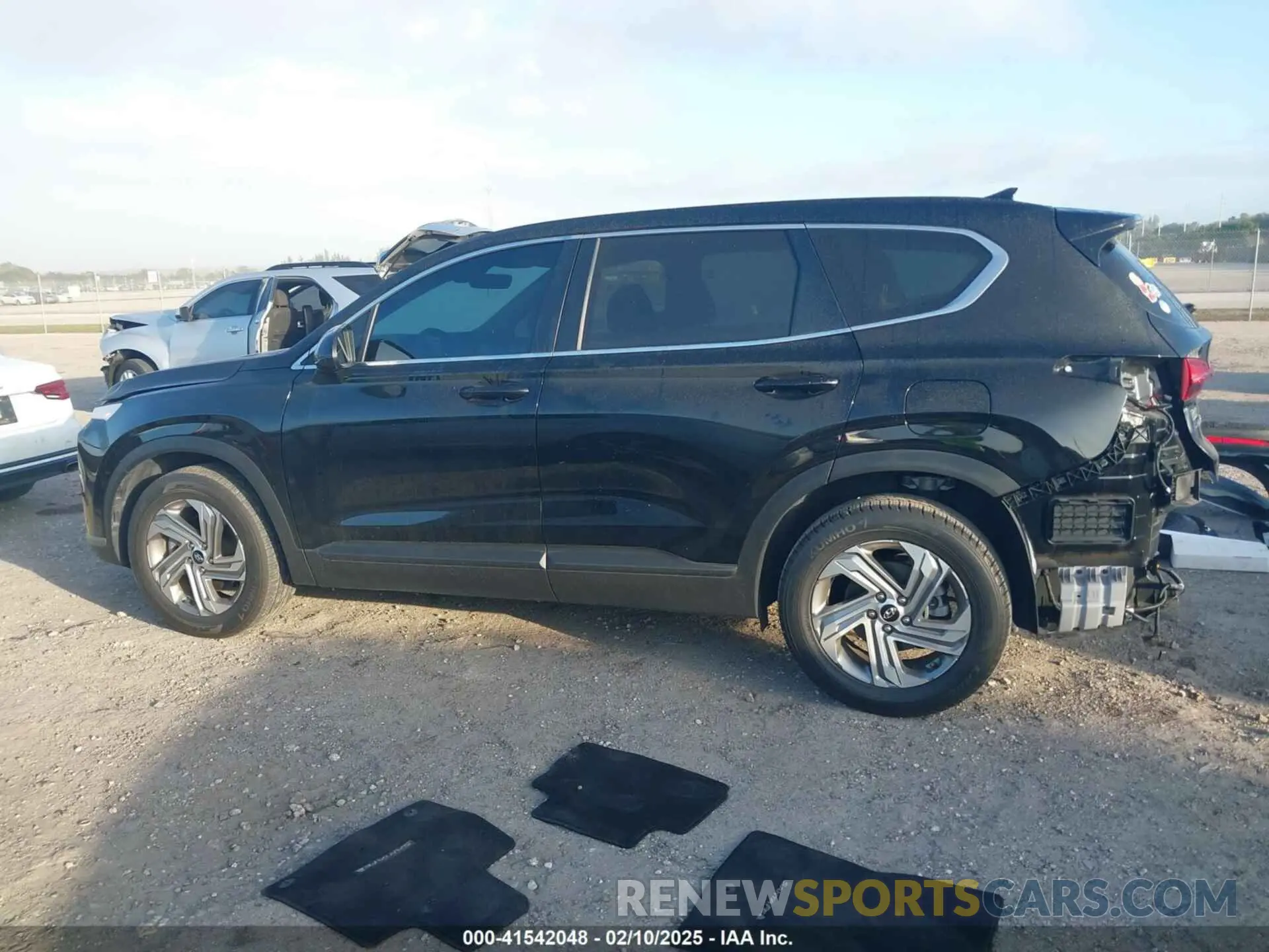 15 Photograph of a damaged car 5NMS14AJ0PH501288 HYUNDAI SANTA FE 2023