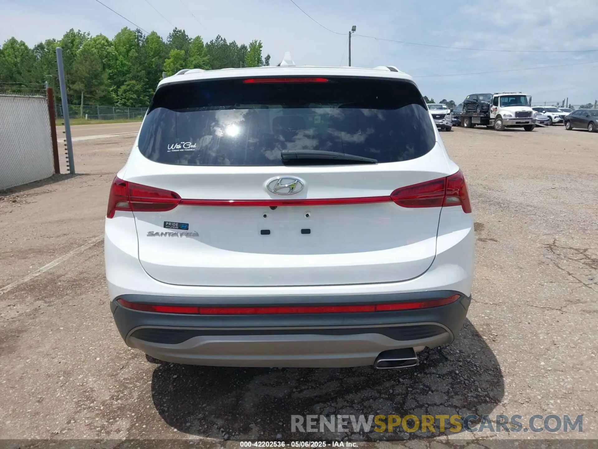 17 Photograph of a damaged car 5NMS14AJ9PH630176 HYUNDAI SANTA FE 2023