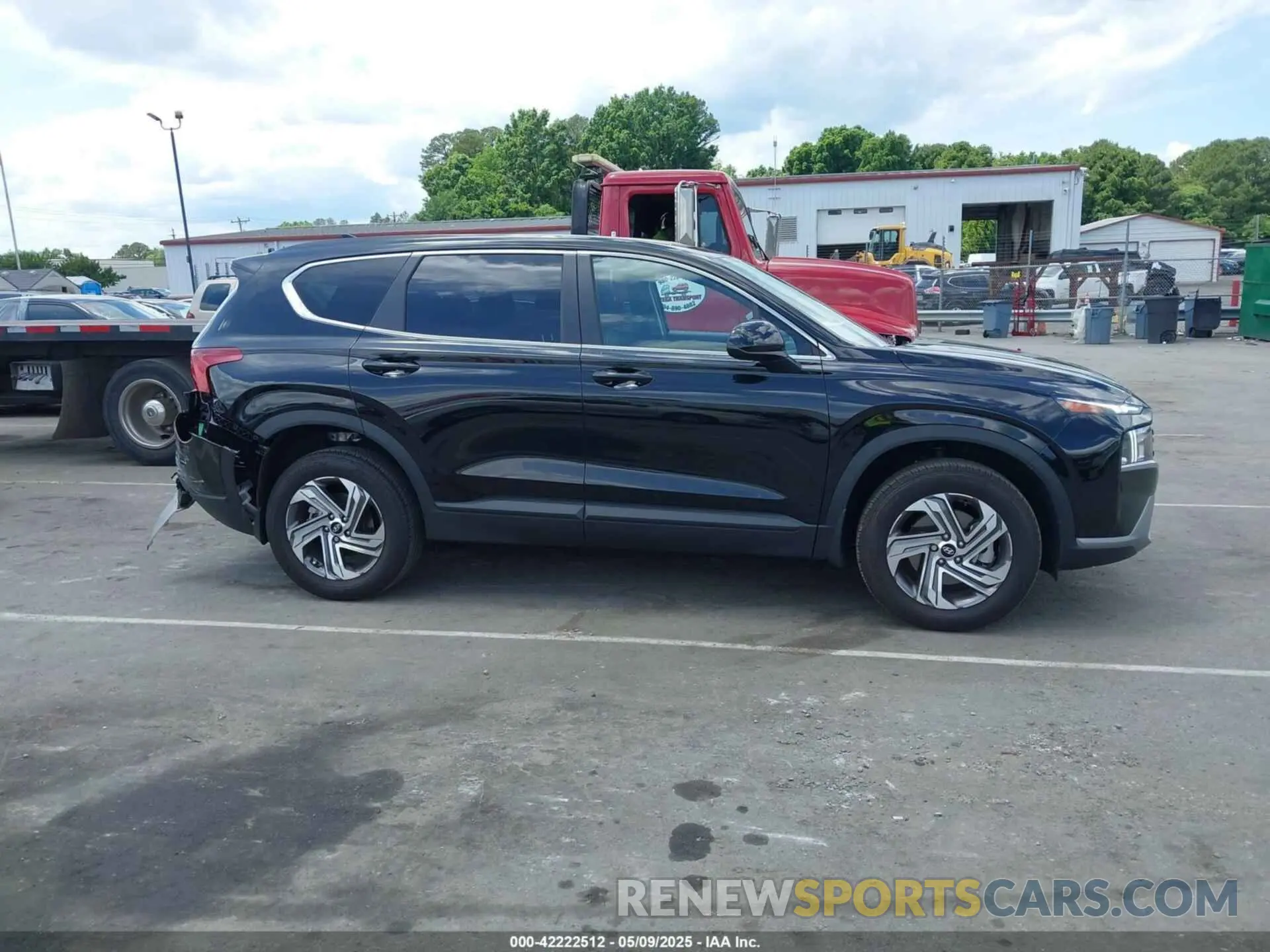 13 Photograph of a damaged car 5NMS1DAJ0PH600595 HYUNDAI SANTA FE 2023
