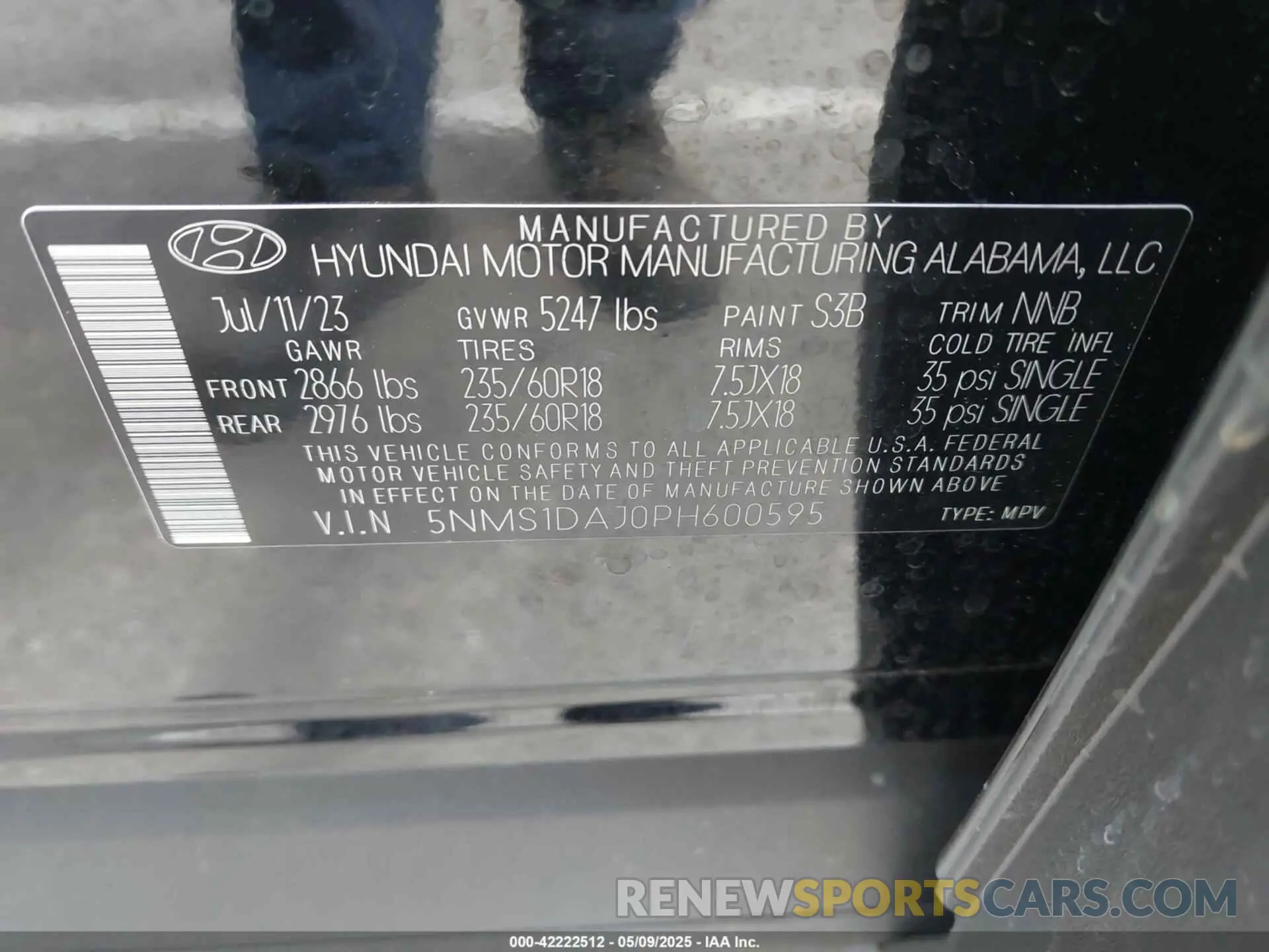 9 Photograph of a damaged car 5NMS1DAJ0PH600595 HYUNDAI SANTA FE 2023