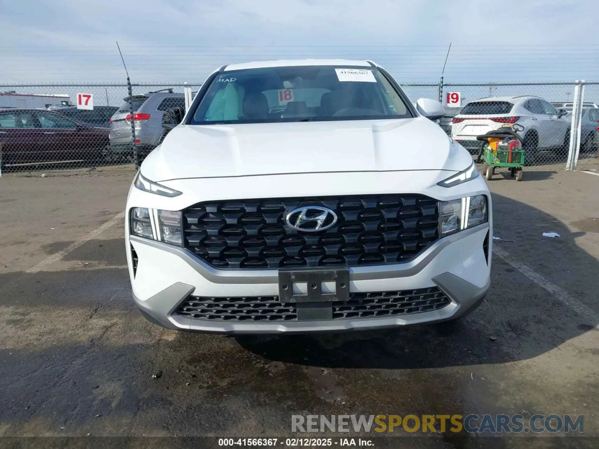 12 Photograph of a damaged car 5NMS1DAJ1PH562651 HYUNDAI SANTA FE 2023
