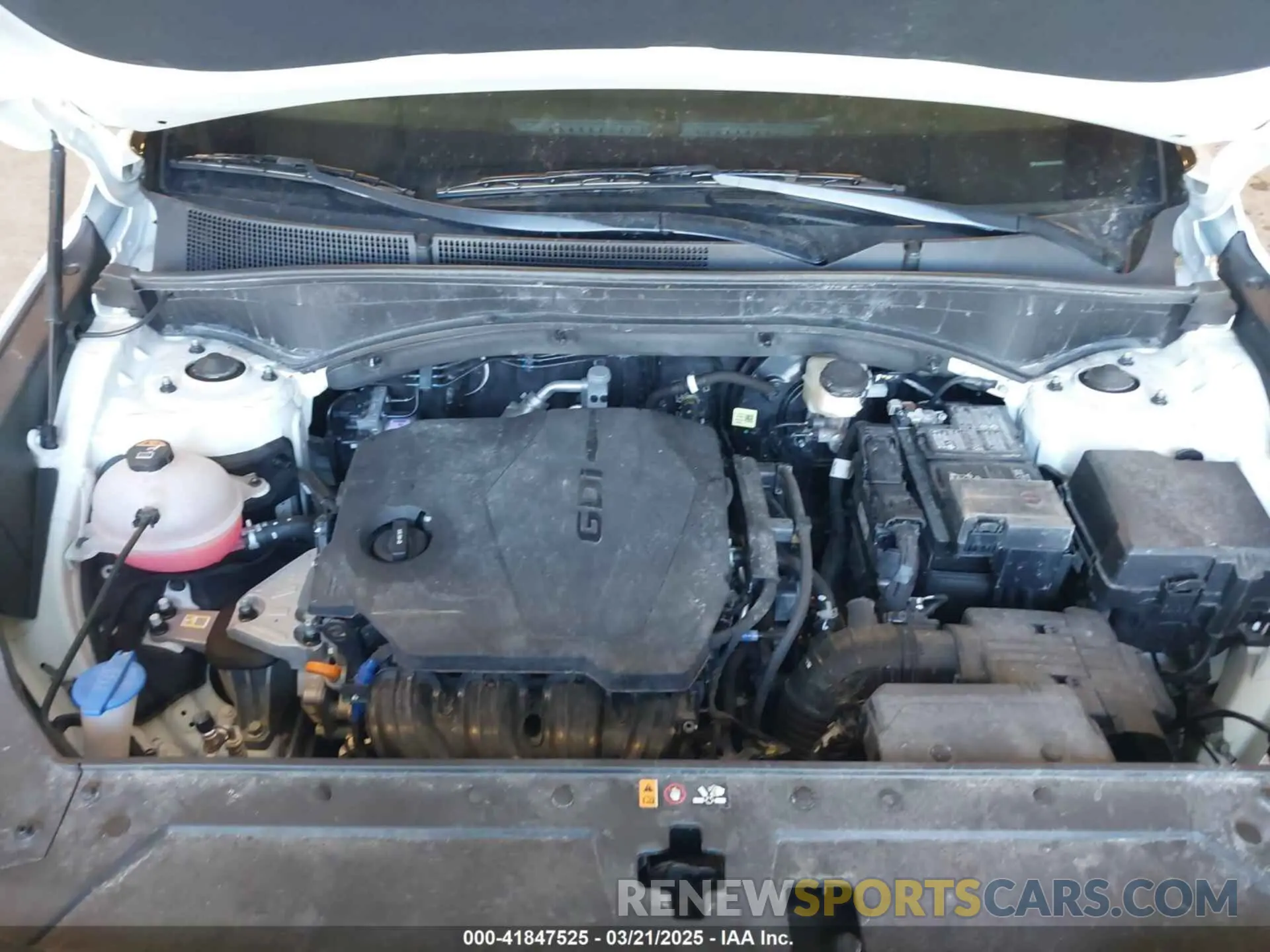 10 Photograph of a damaged car 5NMS1DAJ1PH617129 HYUNDAI SANTA FE 2023