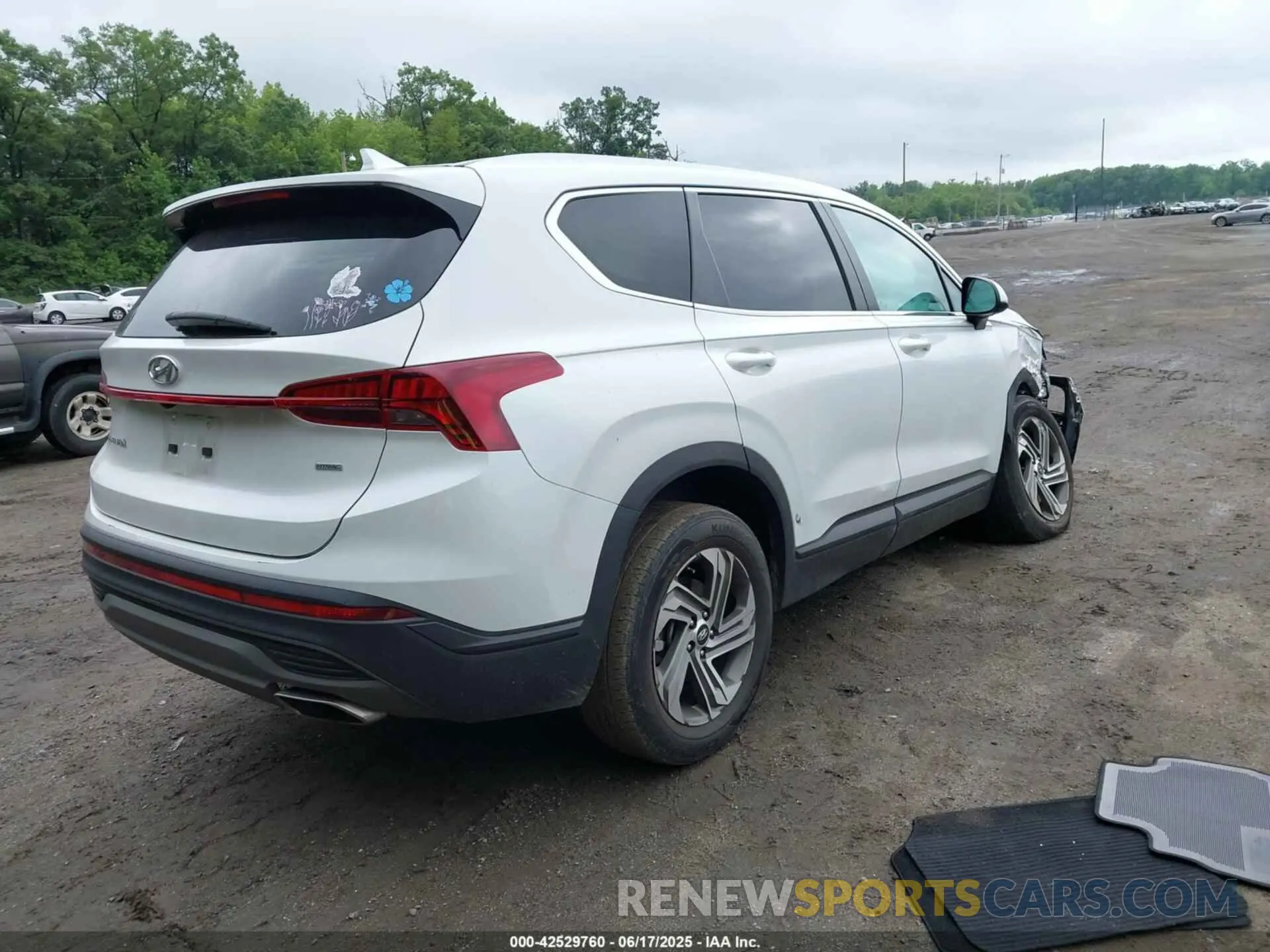 4 Photograph of a damaged car 5NMS1DAJ3PH488231 HYUNDAI SANTA FE 2023