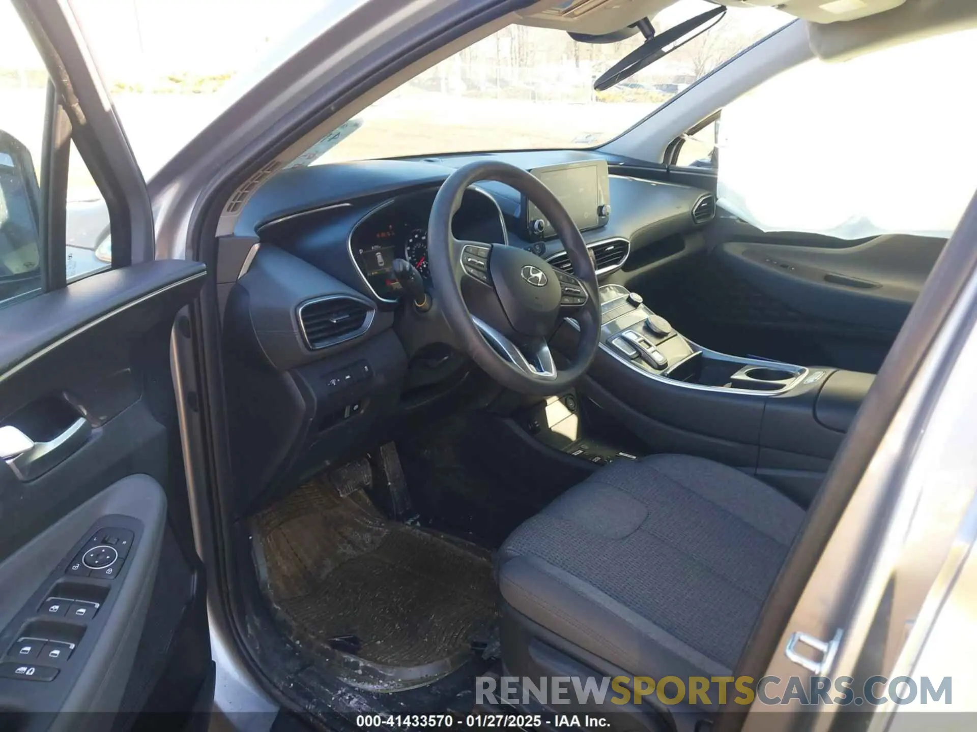 5 Photograph of a damaged car 5NMS1DAJ7PH613845 HYUNDAI SANTA FE 2023