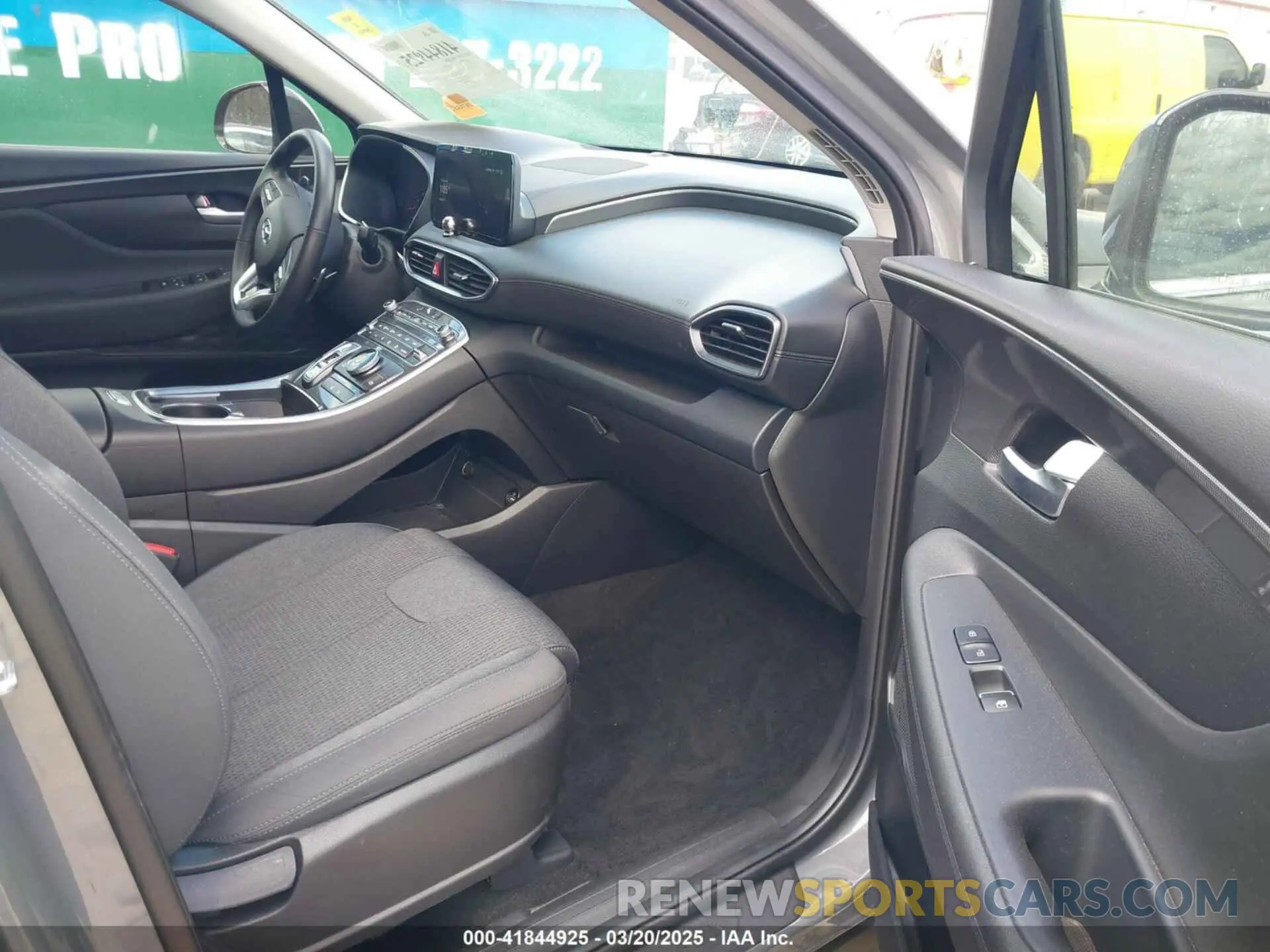 5 Photograph of a damaged car 5NMS24AJ0PH634517 HYUNDAI SANTA FE 2023