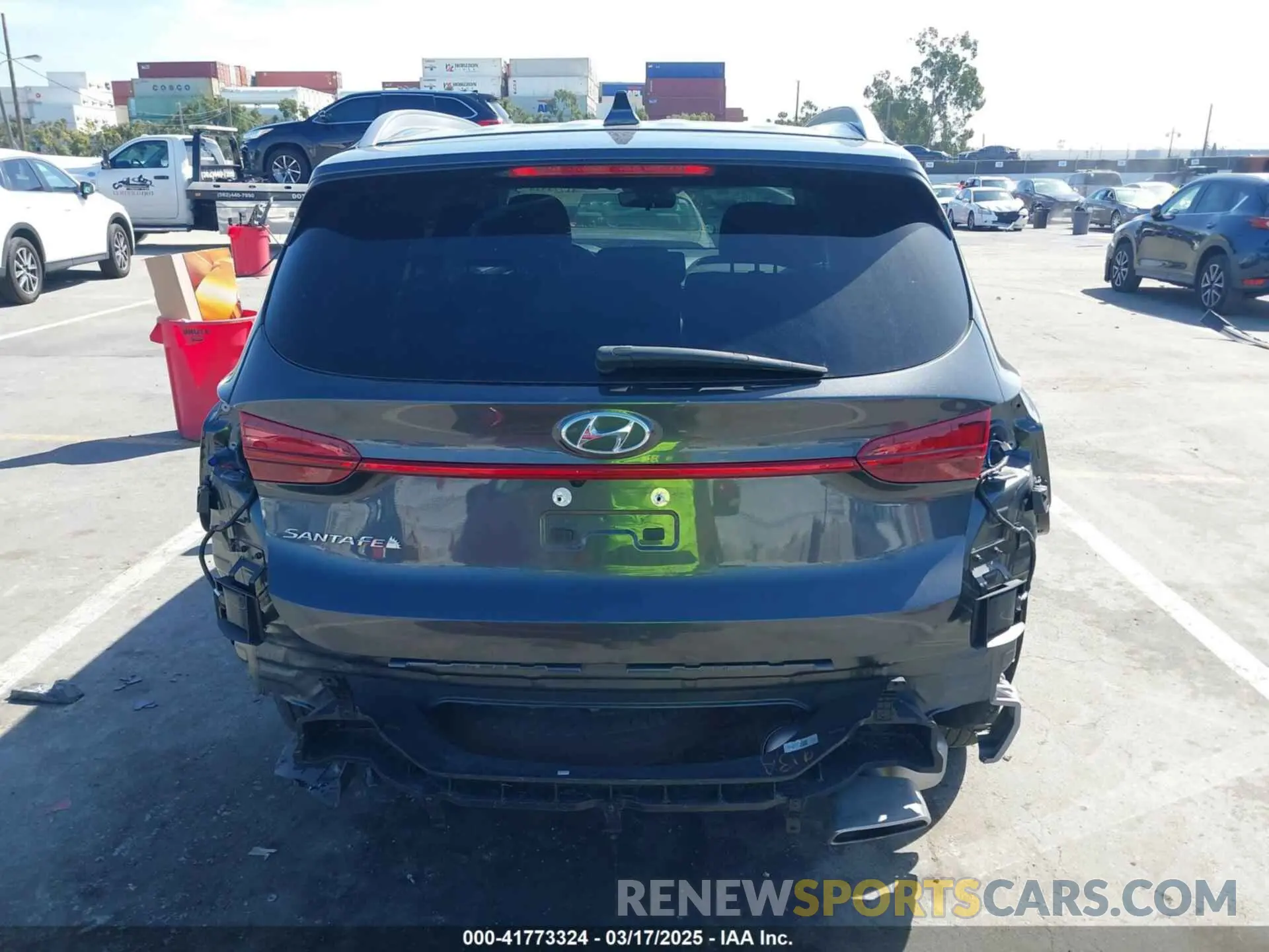 17 Photograph of a damaged car 5NMS24AJ2PH505890 HYUNDAI SANTA FE 2023
