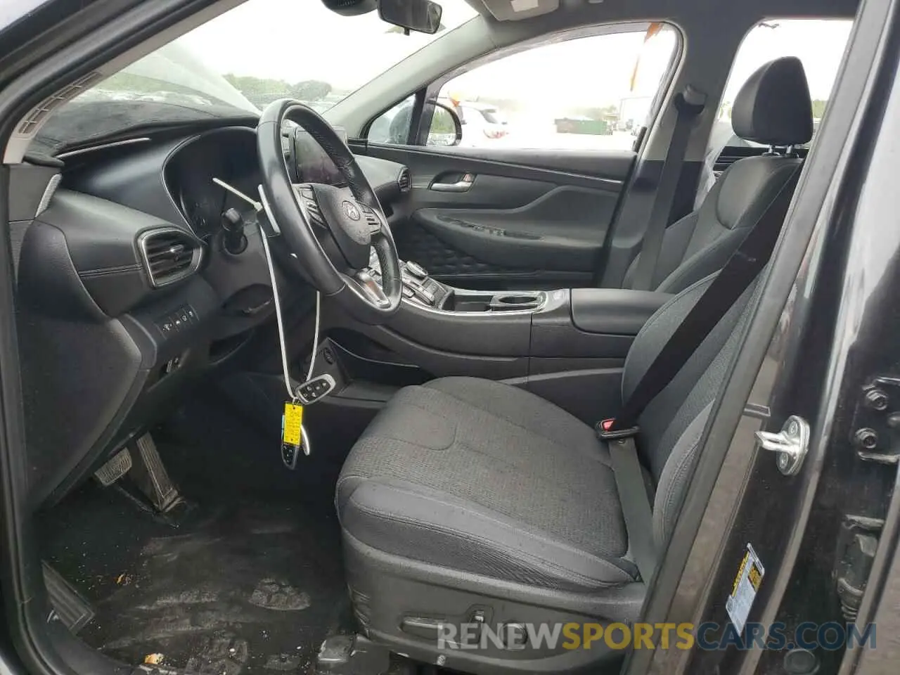 7 Photograph of a damaged car 5NMS24AJ2PH528022 HYUNDAI SANTA FE 2023