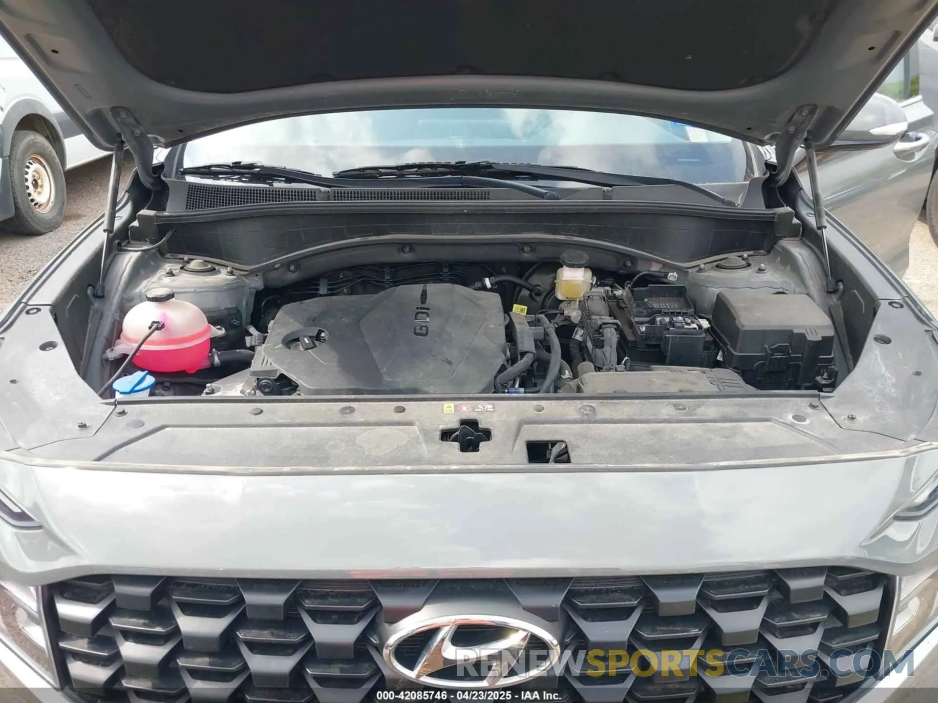10 Photograph of a damaged car 5NMS24AJ2PH537979 HYUNDAI SANTA FE 2023