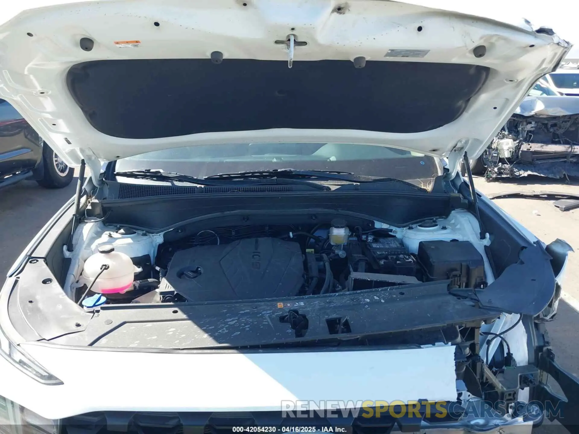 10 Photograph of a damaged car 5NMS24AJ2PH652243 HYUNDAI SANTA FE 2023