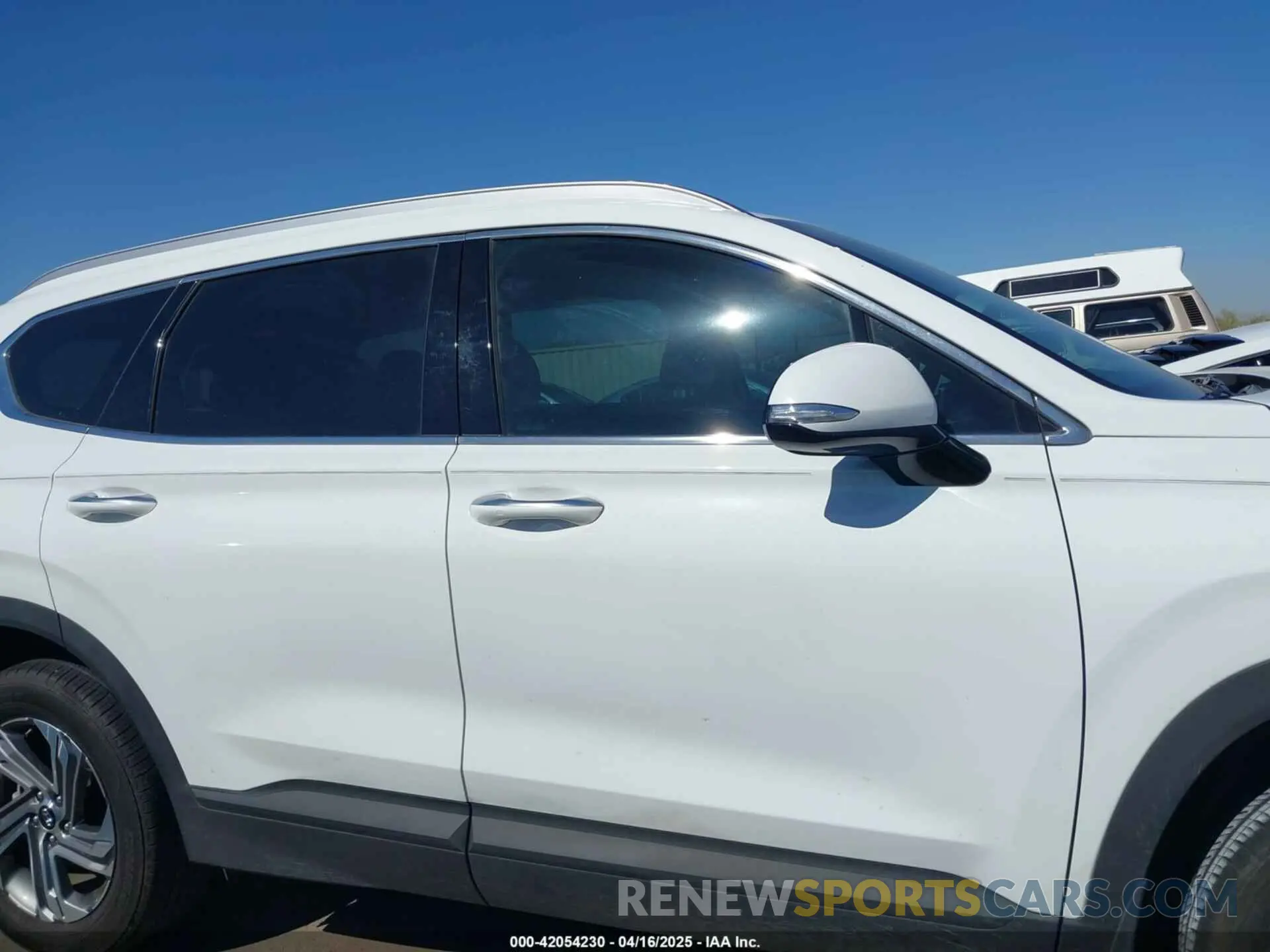 14 Photograph of a damaged car 5NMS24AJ2PH652243 HYUNDAI SANTA FE 2023