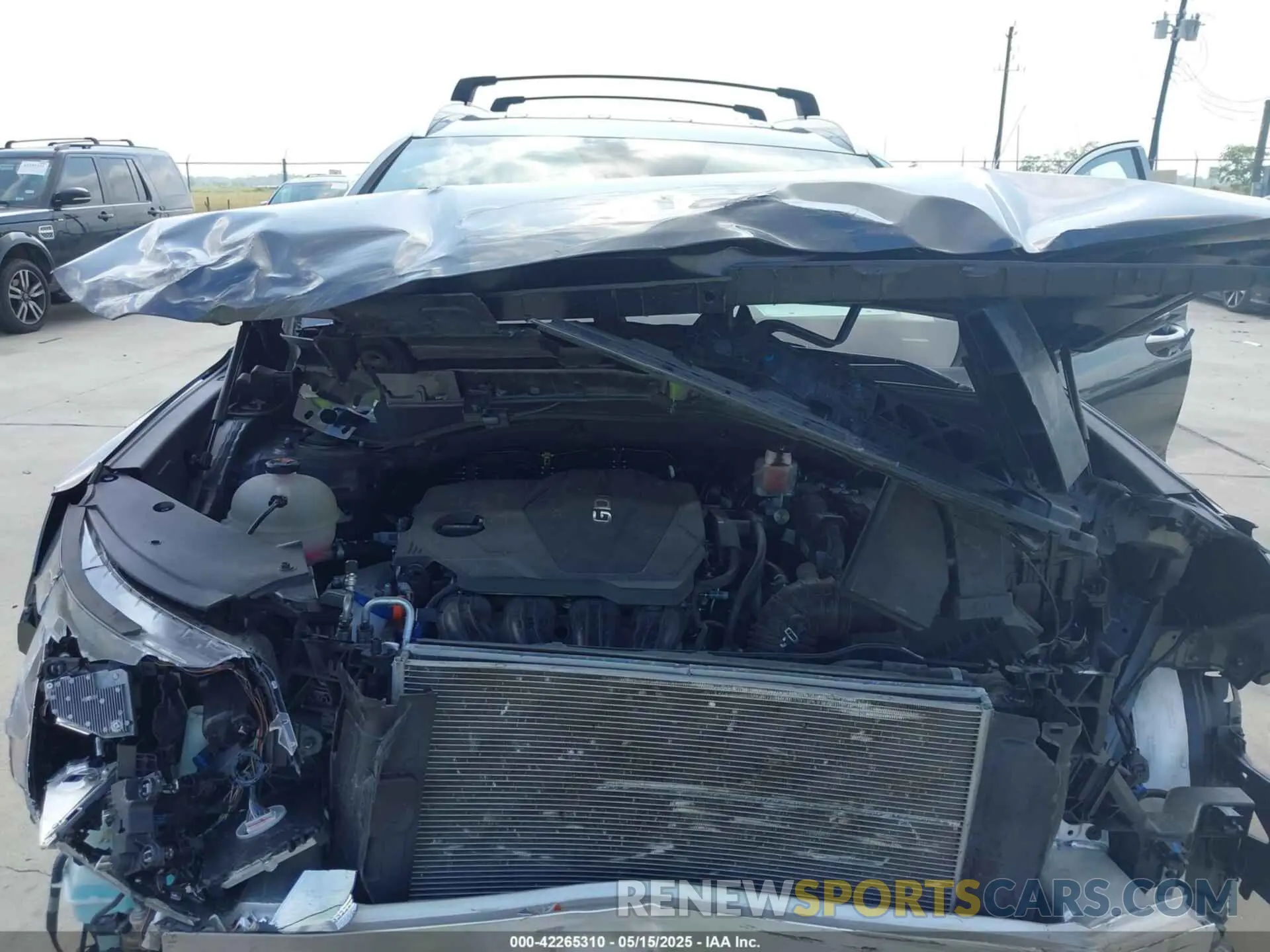 10 Photograph of a damaged car 5NMS24AJ8PH630389 HYUNDAI SANTA FE 2023