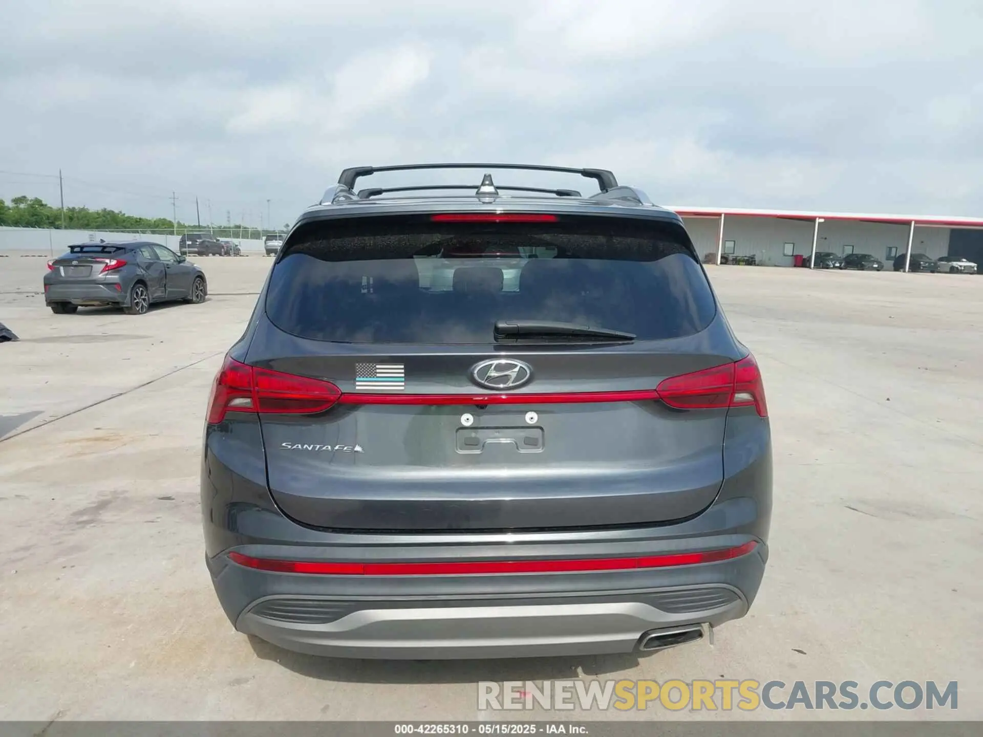 16 Photograph of a damaged car 5NMS24AJ8PH630389 HYUNDAI SANTA FE 2023