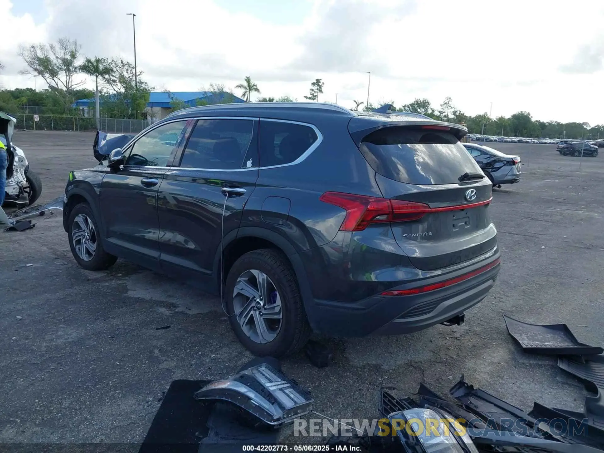3 Photograph of a damaged car 5NMS24AJ8PH643501 HYUNDAI SANTA FE 2023