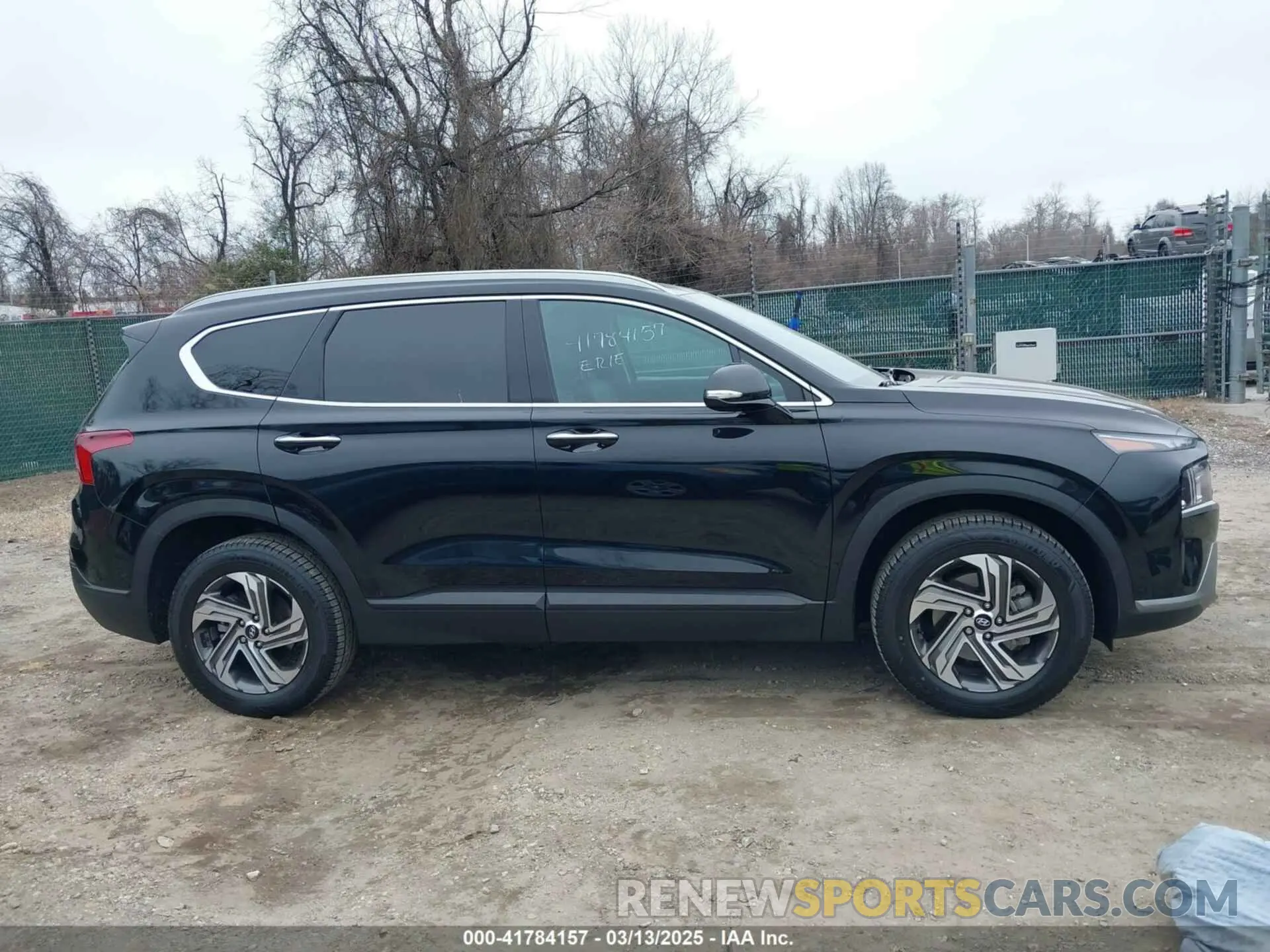 13 Photograph of a damaged car 5NMS24AJ9PH533928 HYUNDAI SANTA FE 2023