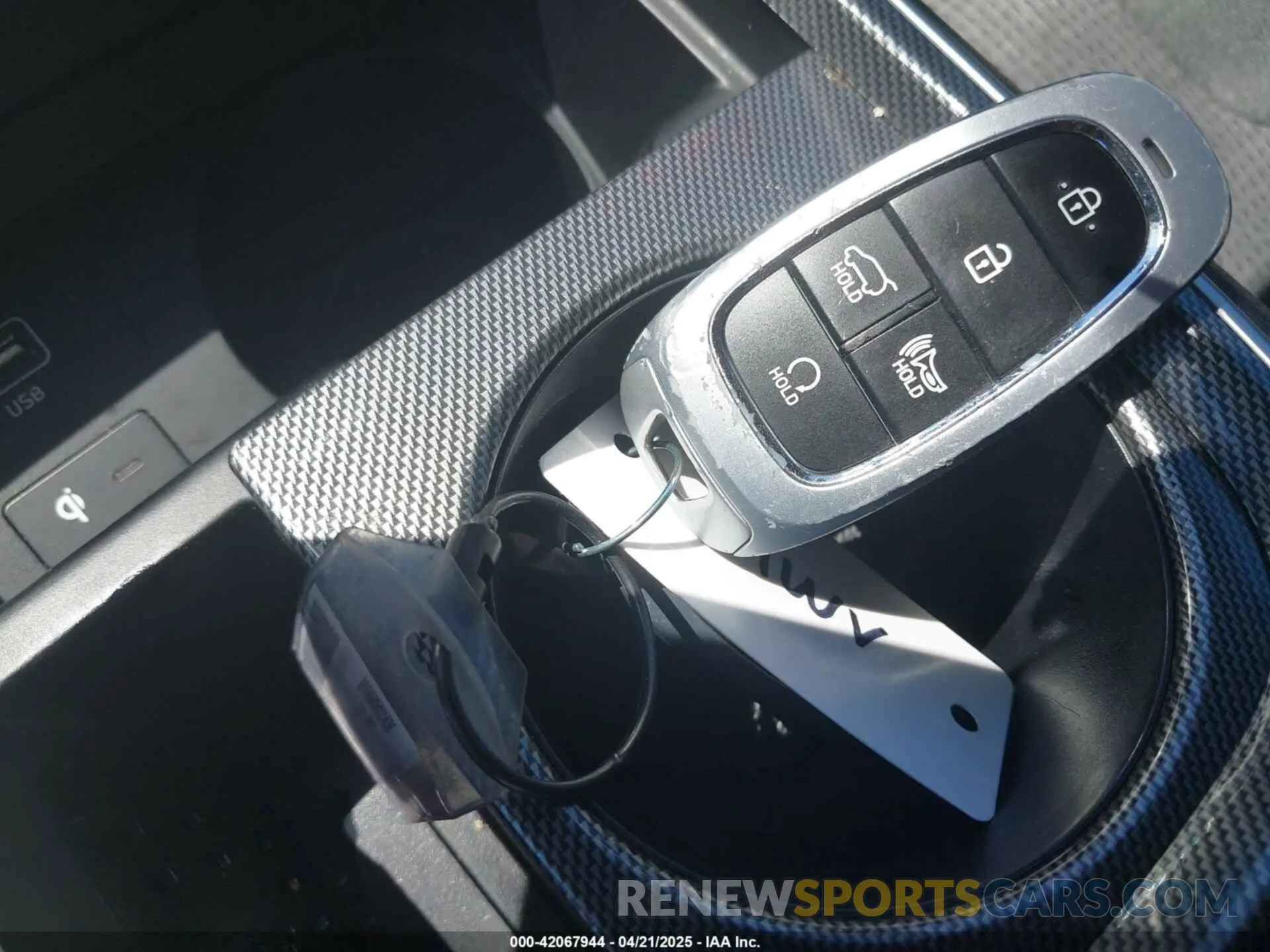 11 Photograph of a damaged car 5NMS24AJ9PH573975 HYUNDAI SANTA FE 2023