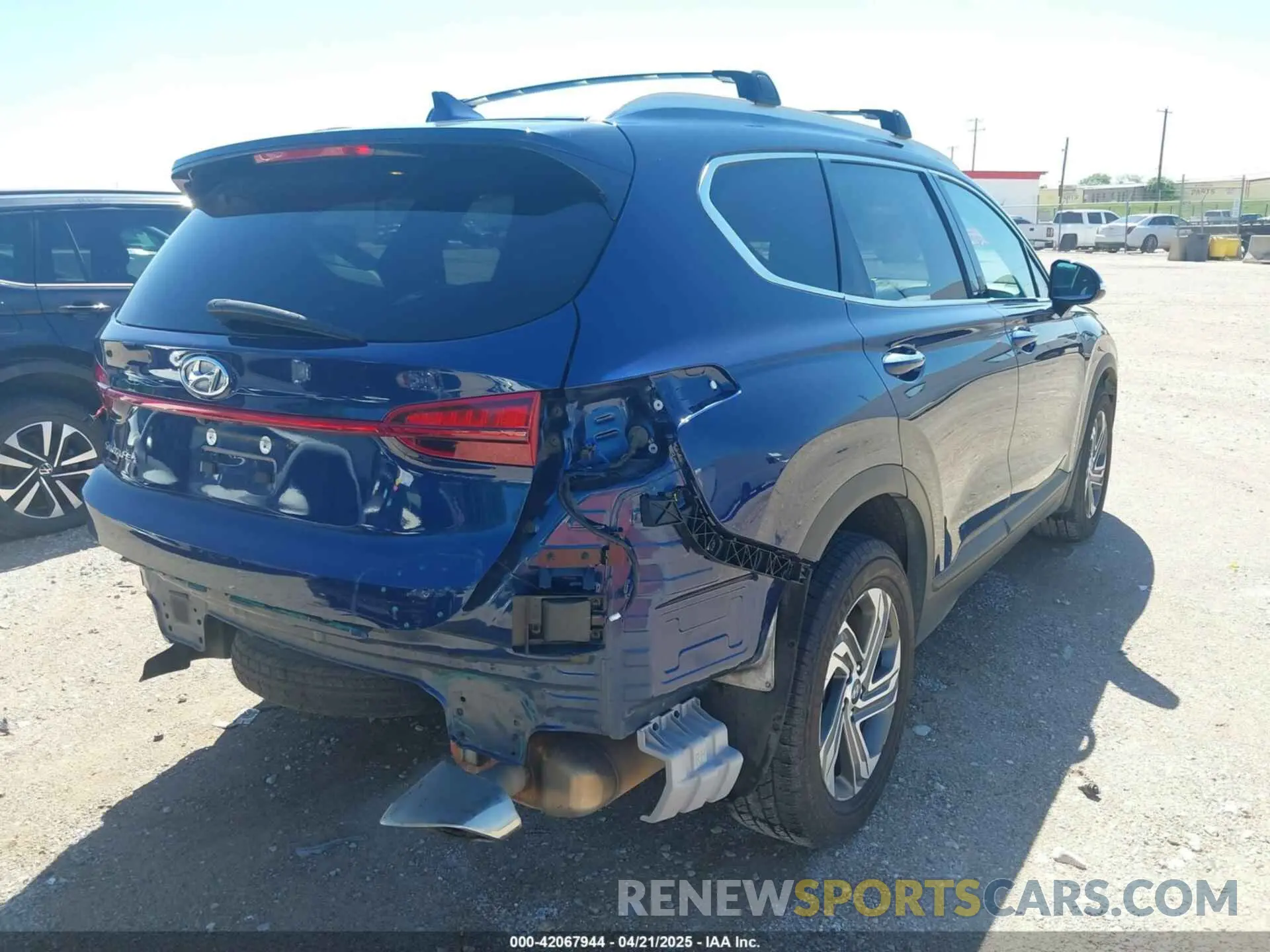 4 Photograph of a damaged car 5NMS24AJ9PH573975 HYUNDAI SANTA FE 2023