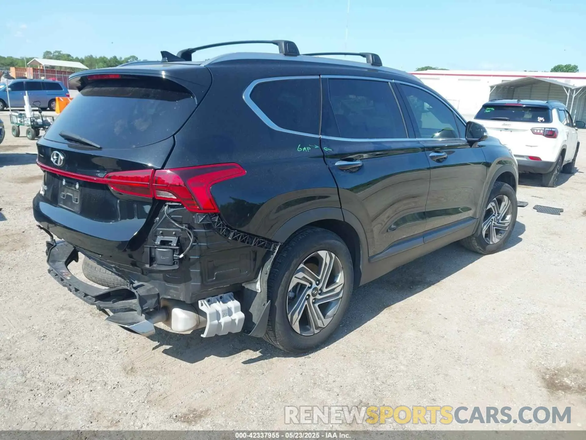 4 Photograph of a damaged car 5NMS24AJ9PH575659 HYUNDAI SANTA FE 2023