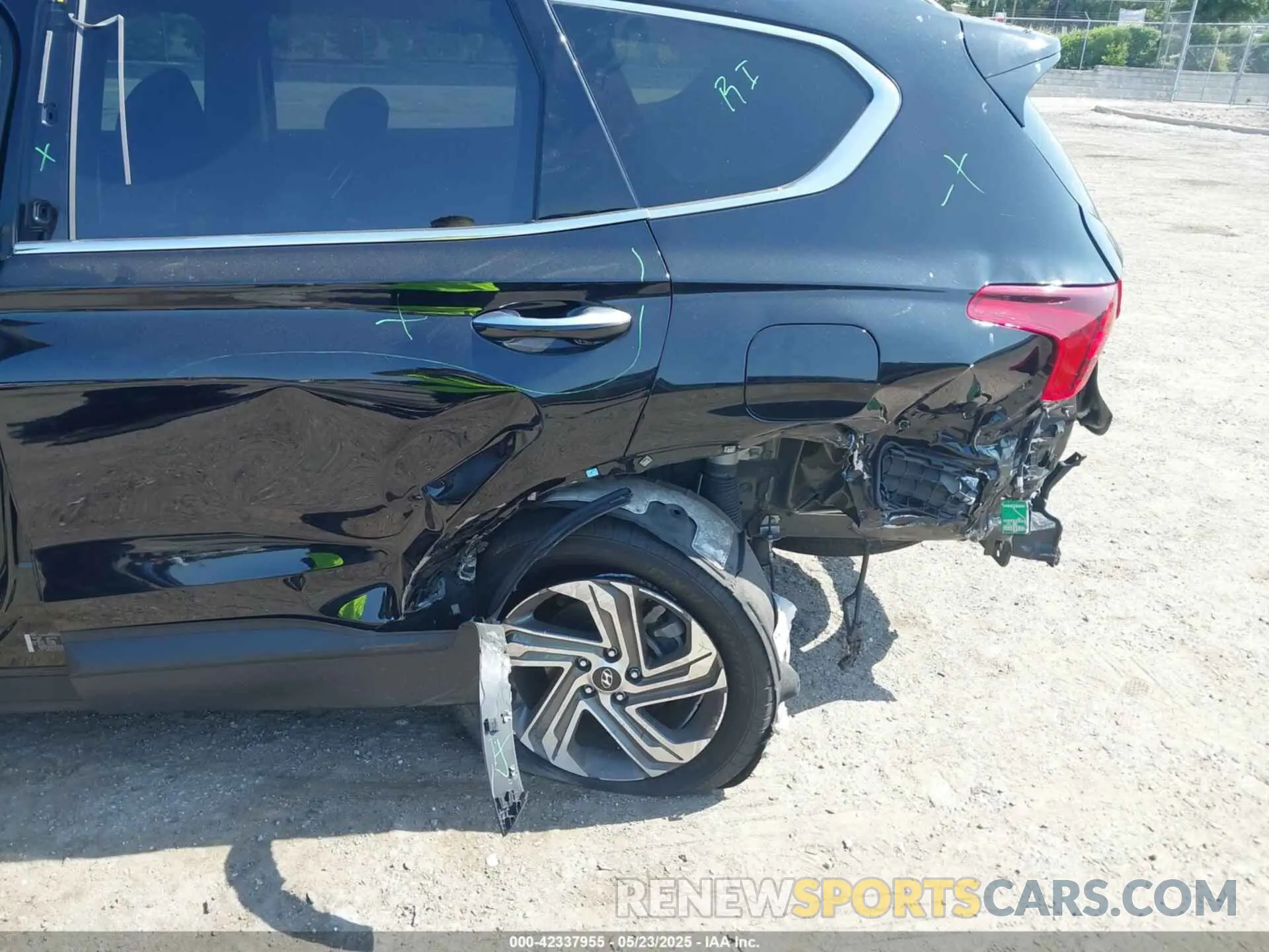 6 Photograph of a damaged car 5NMS24AJ9PH575659 HYUNDAI SANTA FE 2023