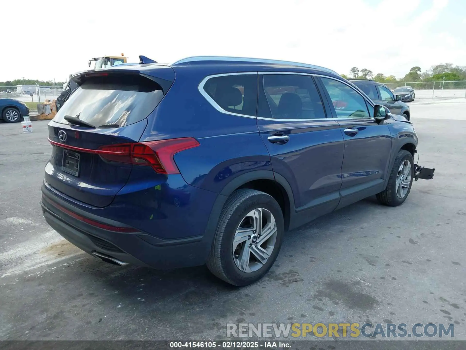 4 Photograph of a damaged car 5NMS24AJXPH498414 HYUNDAI SANTA FE 2023