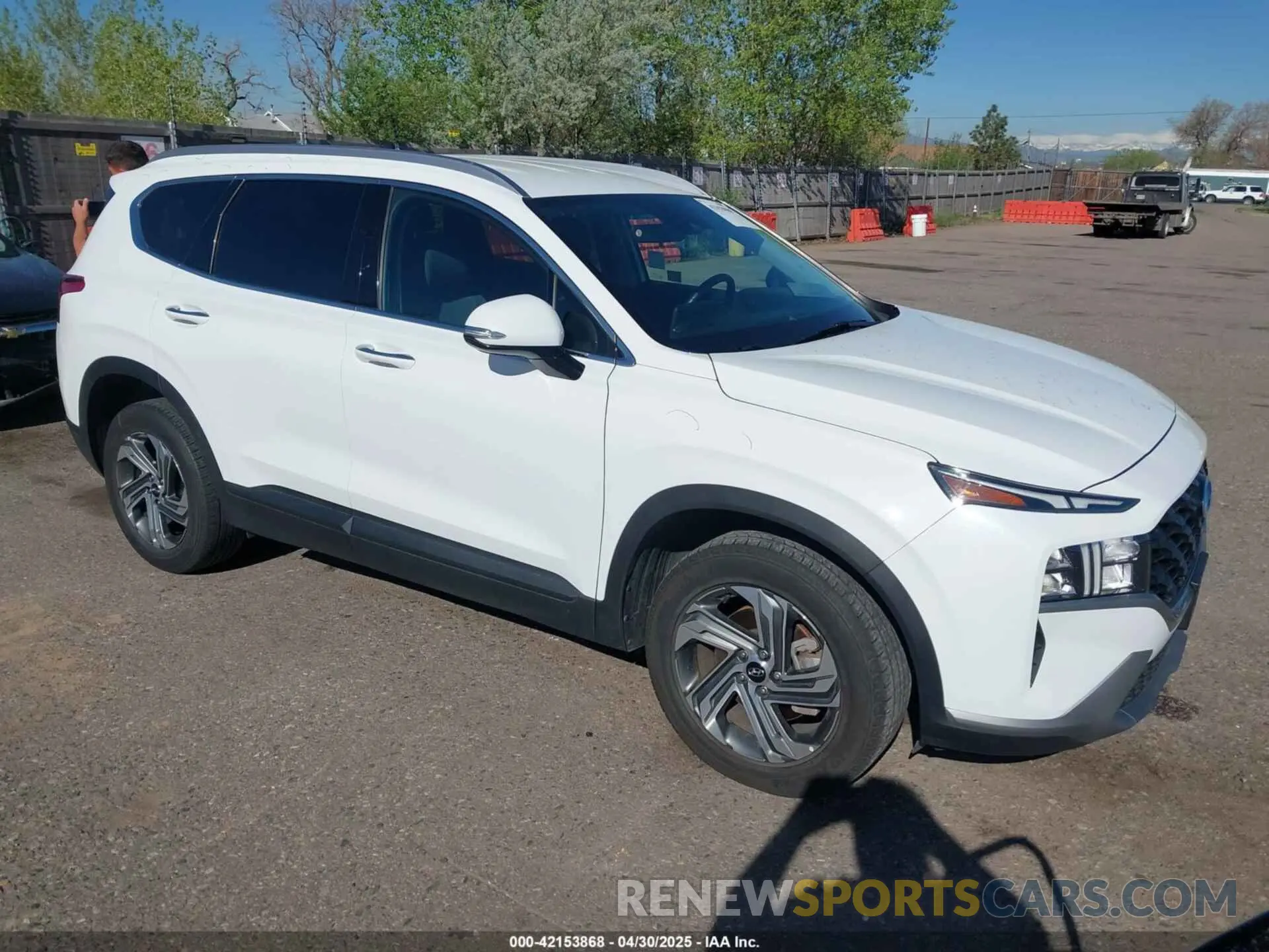 1 Photograph of a damaged car 5NMS24AJXPH562533 HYUNDAI SANTA FE 2023