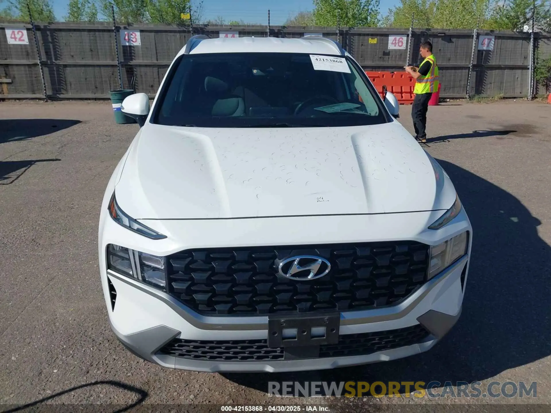 12 Photograph of a damaged car 5NMS24AJXPH562533 HYUNDAI SANTA FE 2023