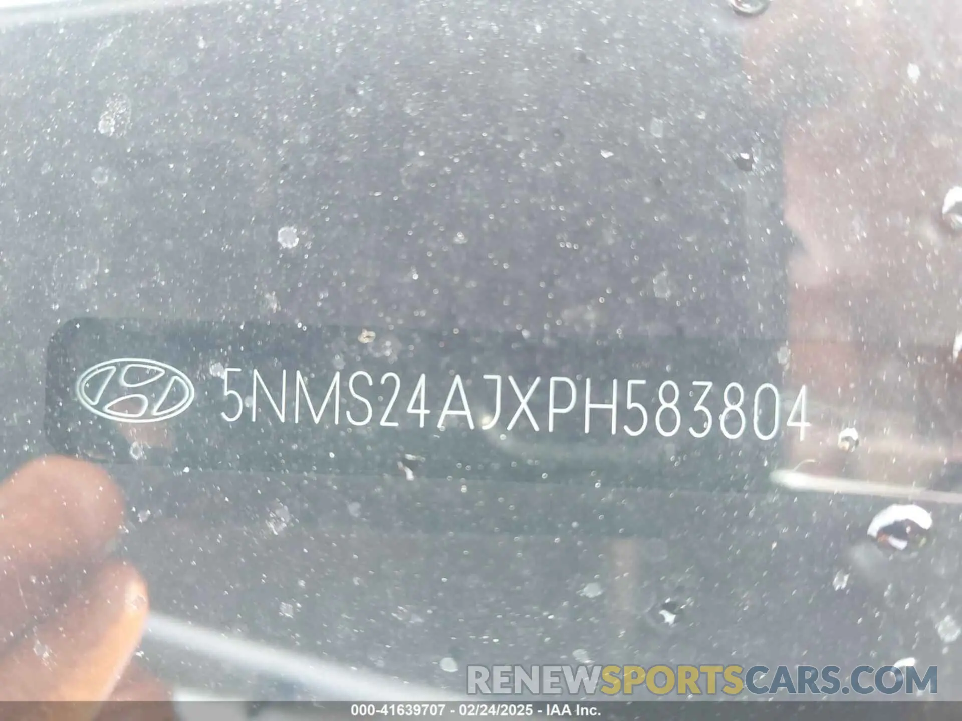 9 Photograph of a damaged car 5NMS24AJXPH583804 HYUNDAI SANTA FE 2023