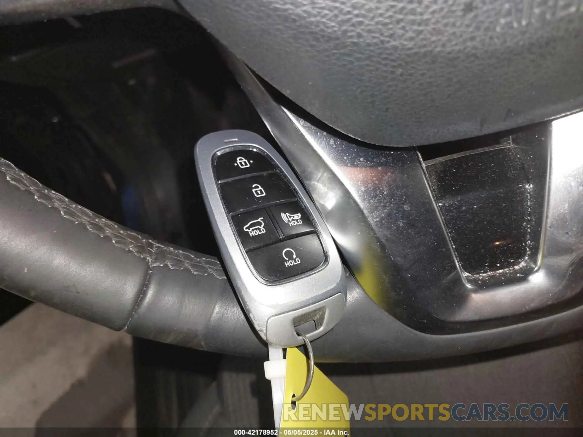 11 Photograph of a damaged car 5NMS2DAJ0PH501854 HYUNDAI SANTA FE 2023