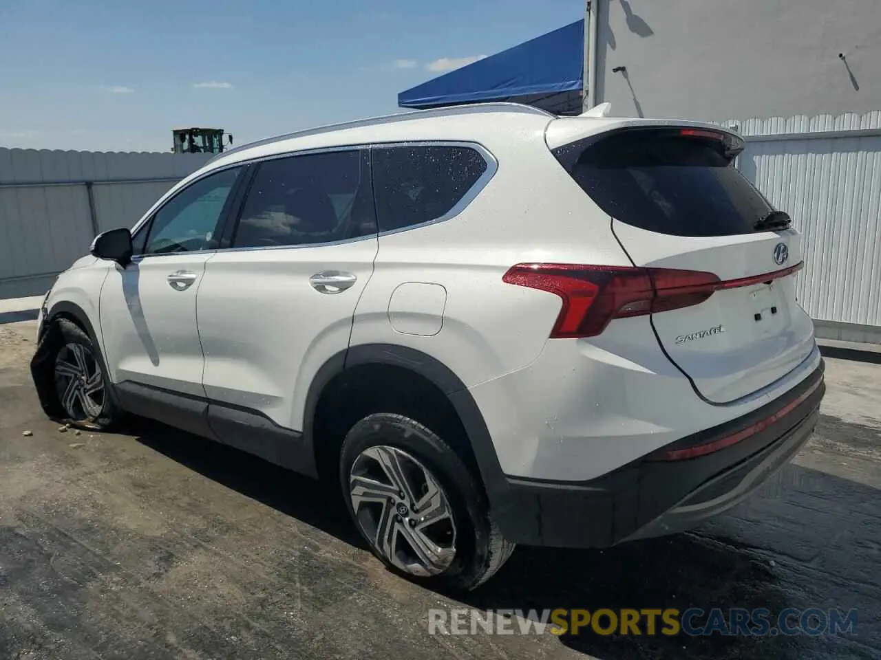 2 Photograph of a damaged car 5NMS2DAJ0PH626059 HYUNDAI SANTA FE 2023