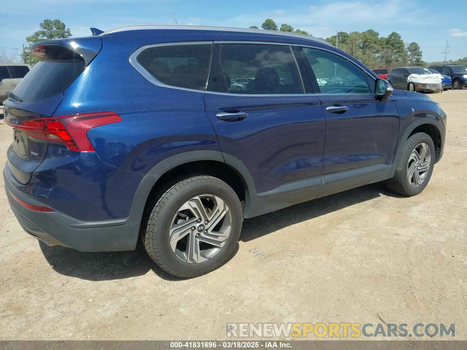 4 Photograph of a damaged car 5NMS2DAJ1PH533129 HYUNDAI SANTA FE 2023