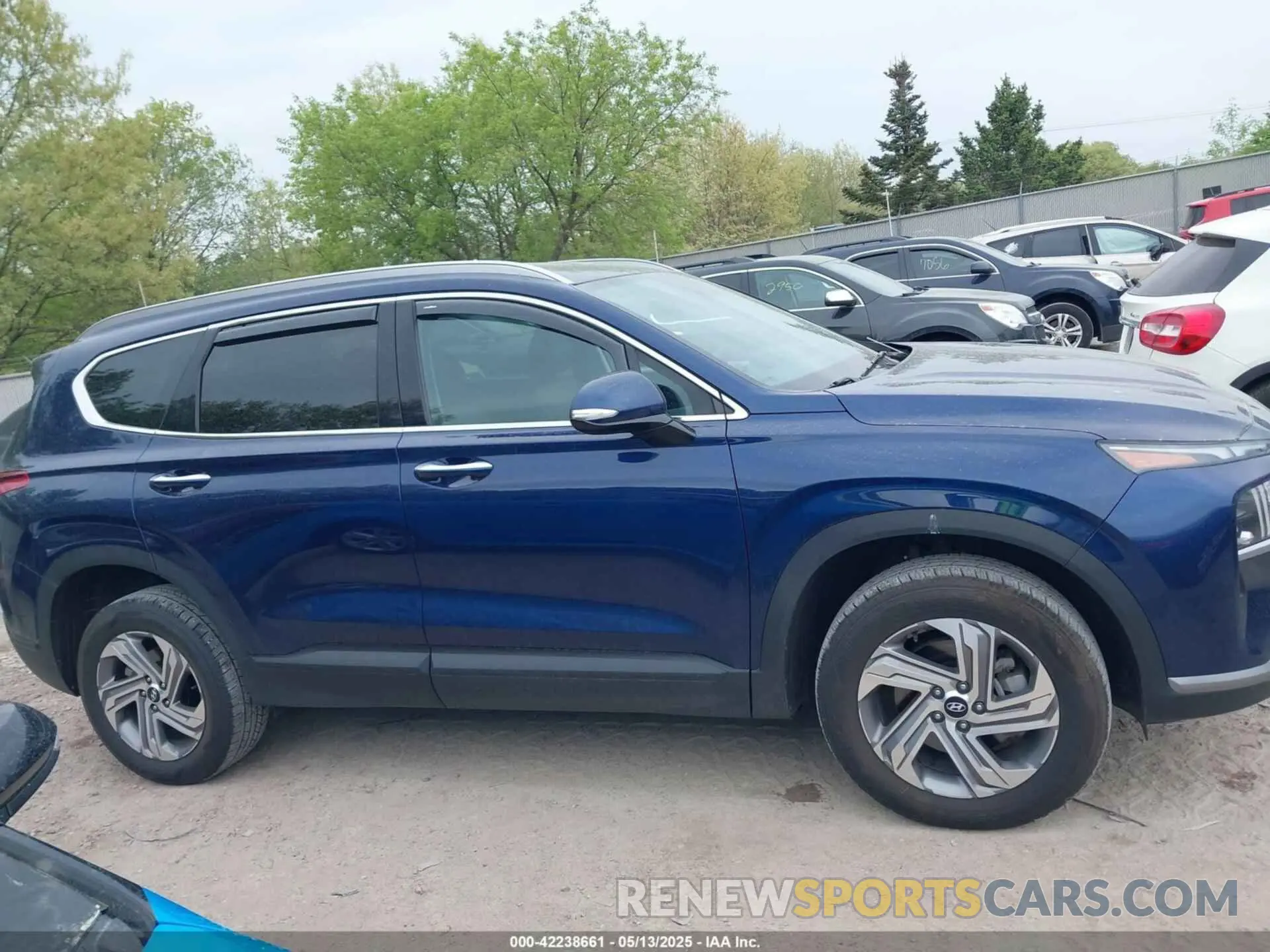 13 Photograph of a damaged car 5NMS2DAJ1PH541800 HYUNDAI SANTA FE 2023