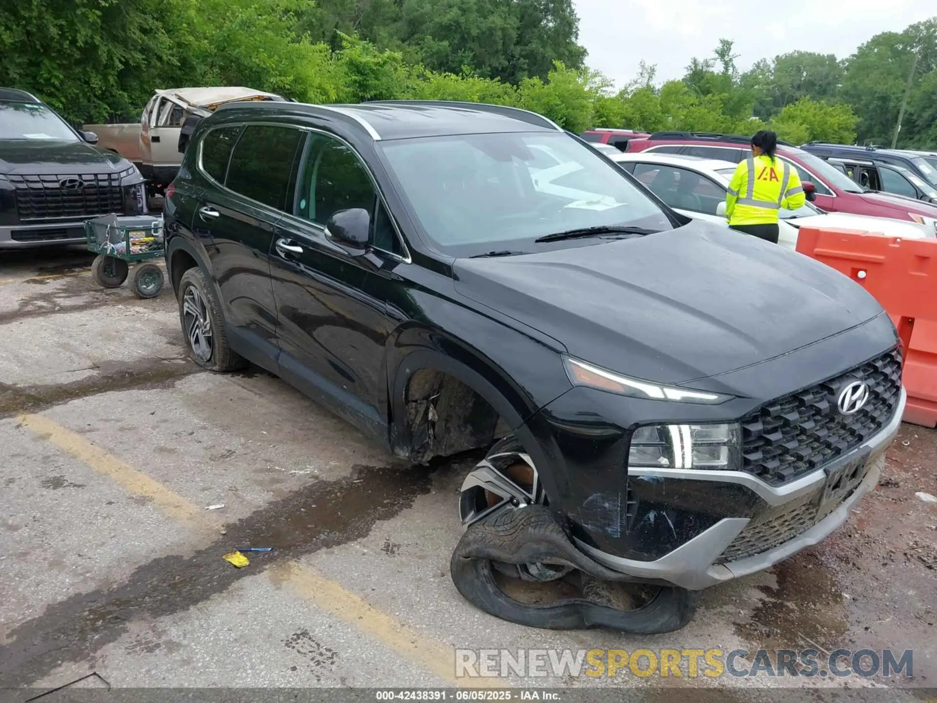 1 Photograph of a damaged car 5NMS2DAJ1PH543952 HYUNDAI SANTA FE 2023