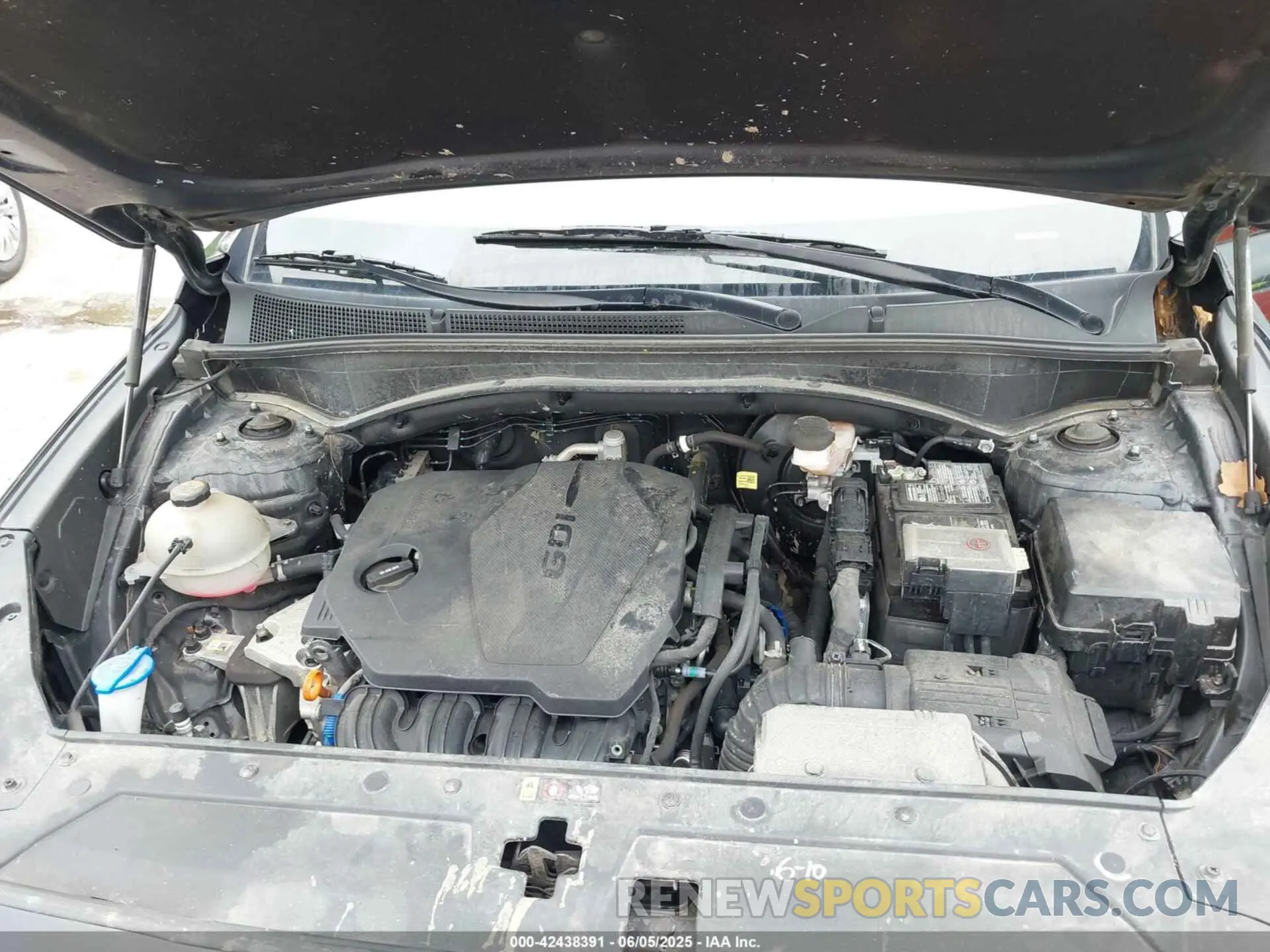 10 Photograph of a damaged car 5NMS2DAJ1PH543952 HYUNDAI SANTA FE 2023