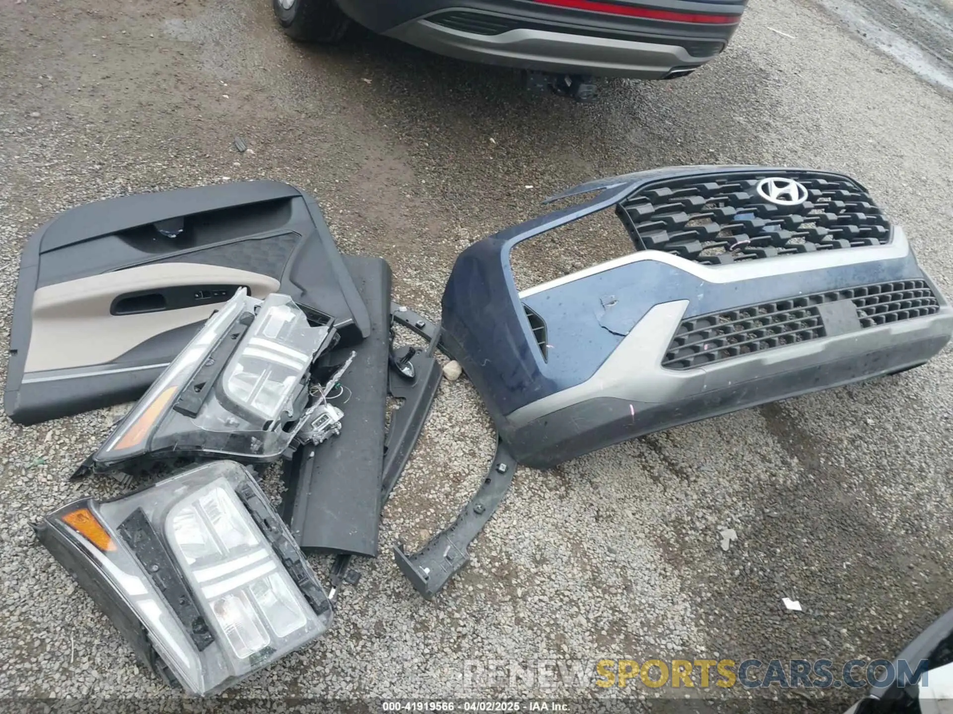 12 Photograph of a damaged car 5NMS2DAJ1PH550514 HYUNDAI SANTA FE 2023