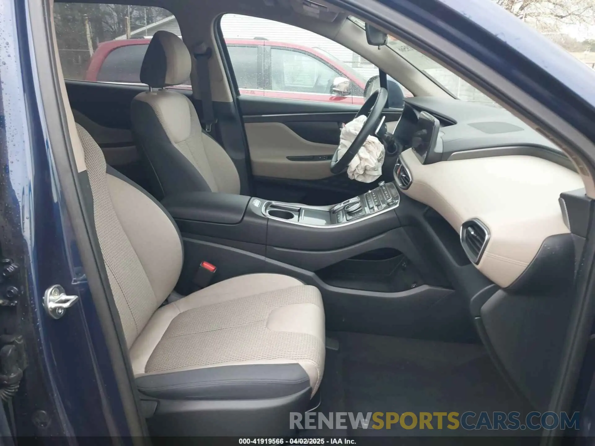 5 Photograph of a damaged car 5NMS2DAJ1PH550514 HYUNDAI SANTA FE 2023